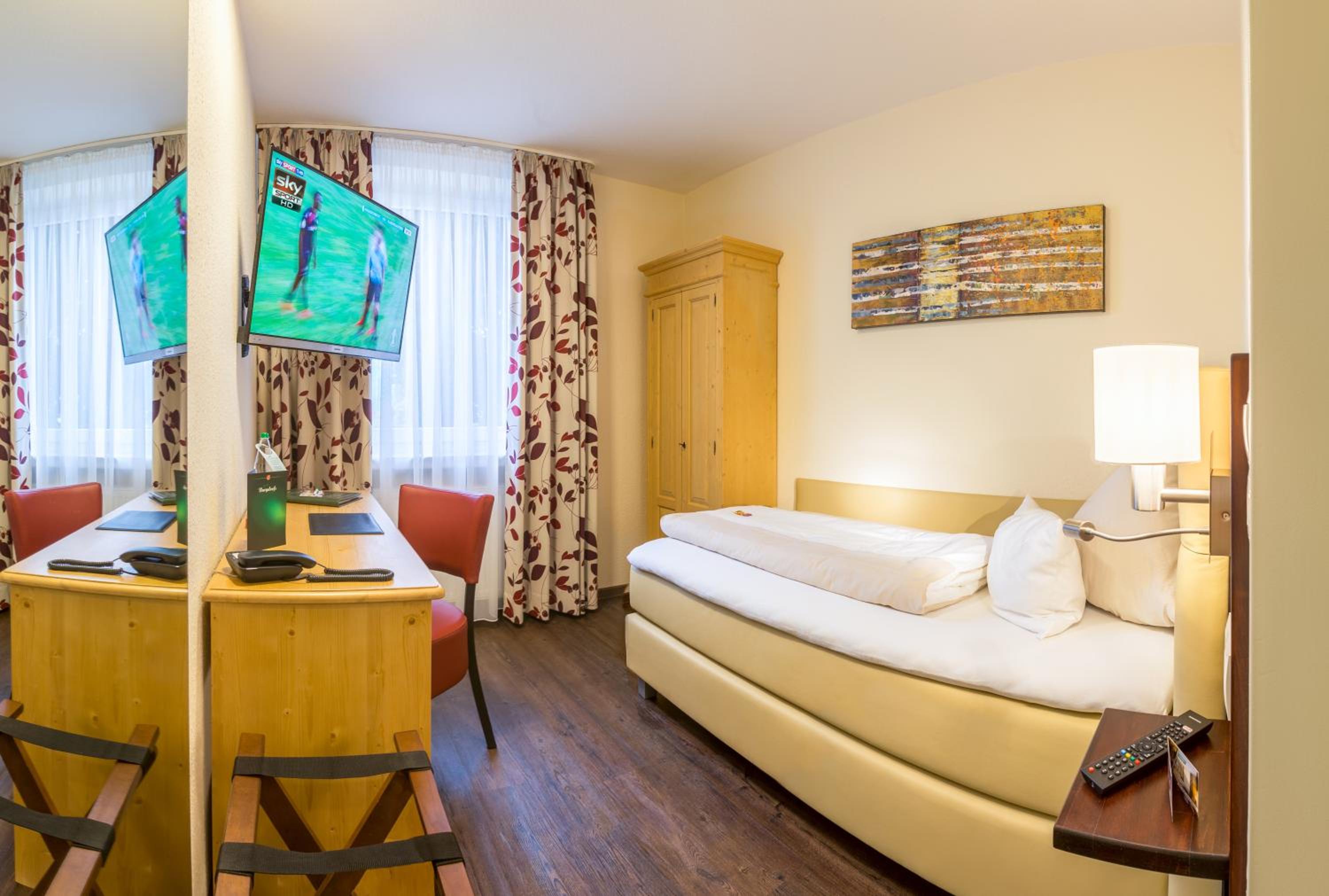 Classic Single Room
