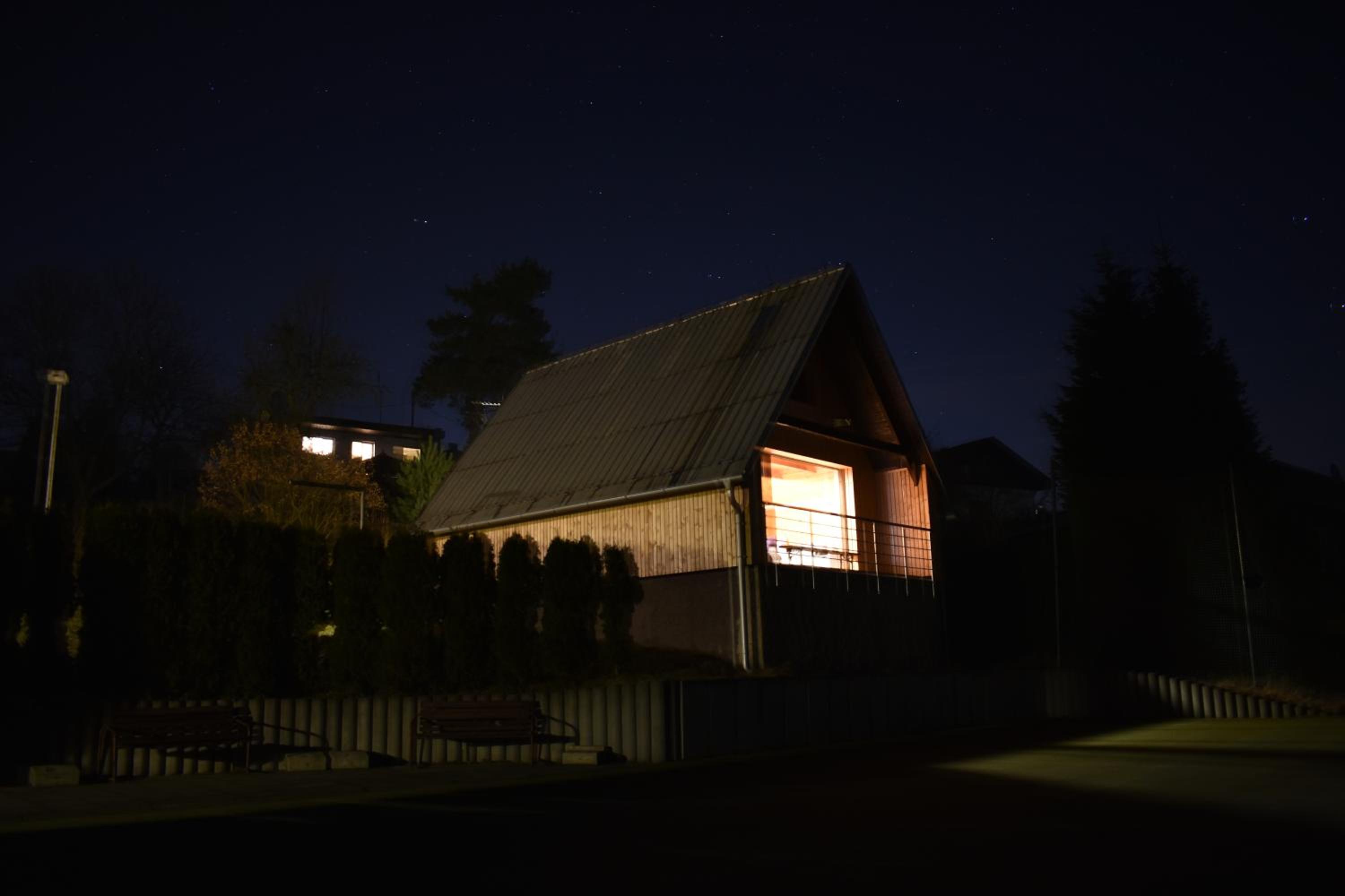 Retro Chalet with Balcony photo 2