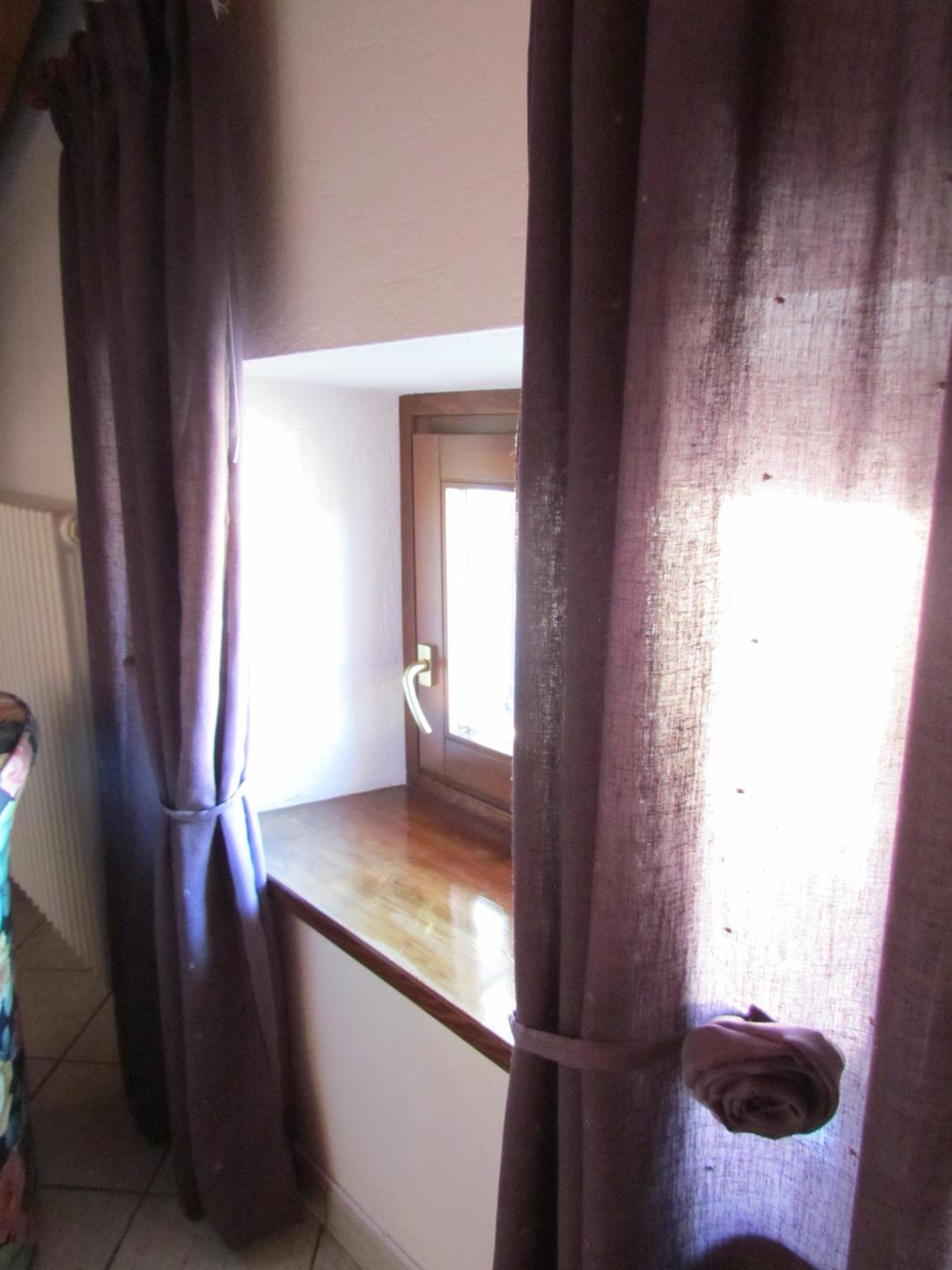 One-Bedroom Apartment - Photo 10