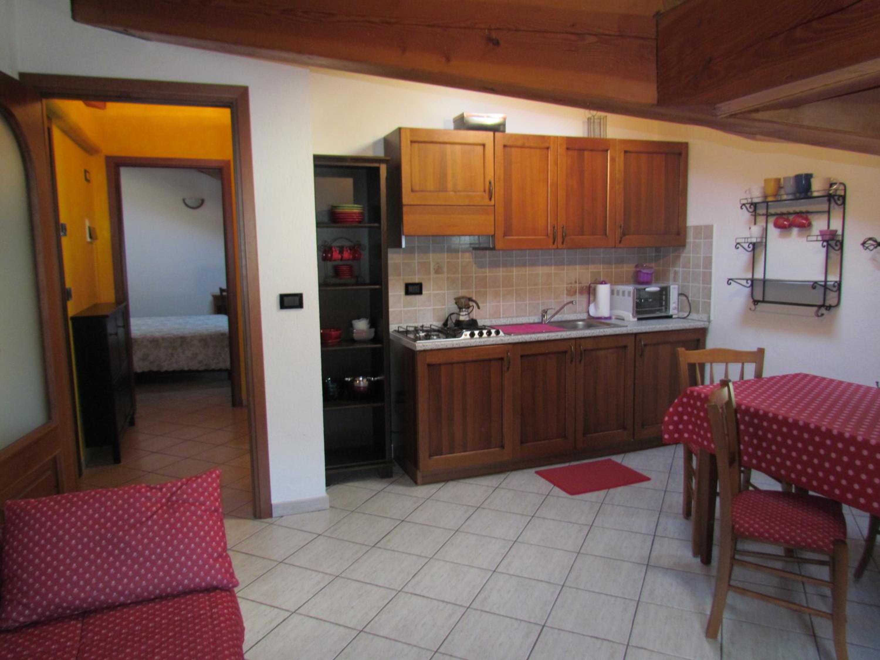 One-Bedroom Apartment - Photo 4
