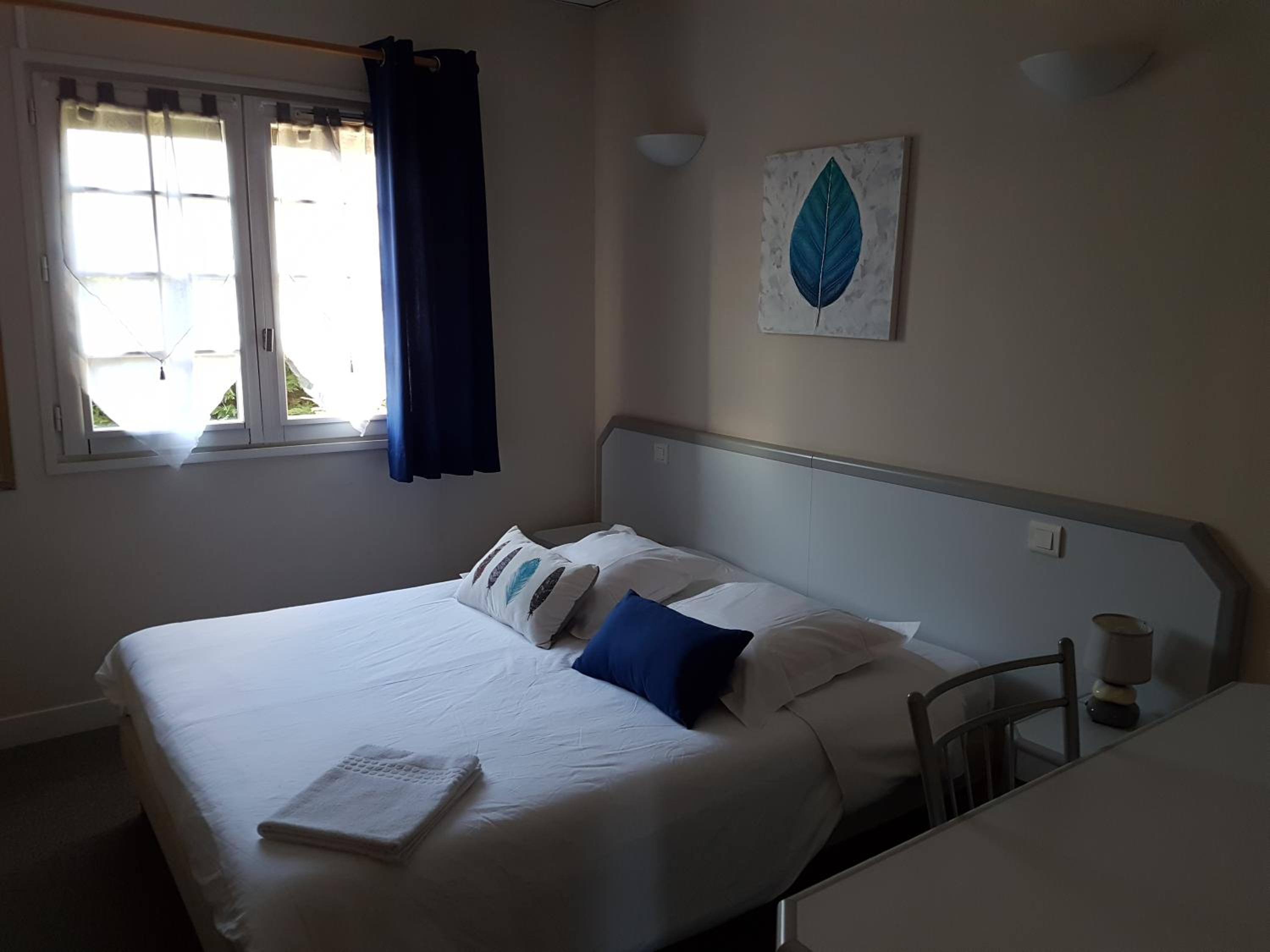 Double Room - Photo 4