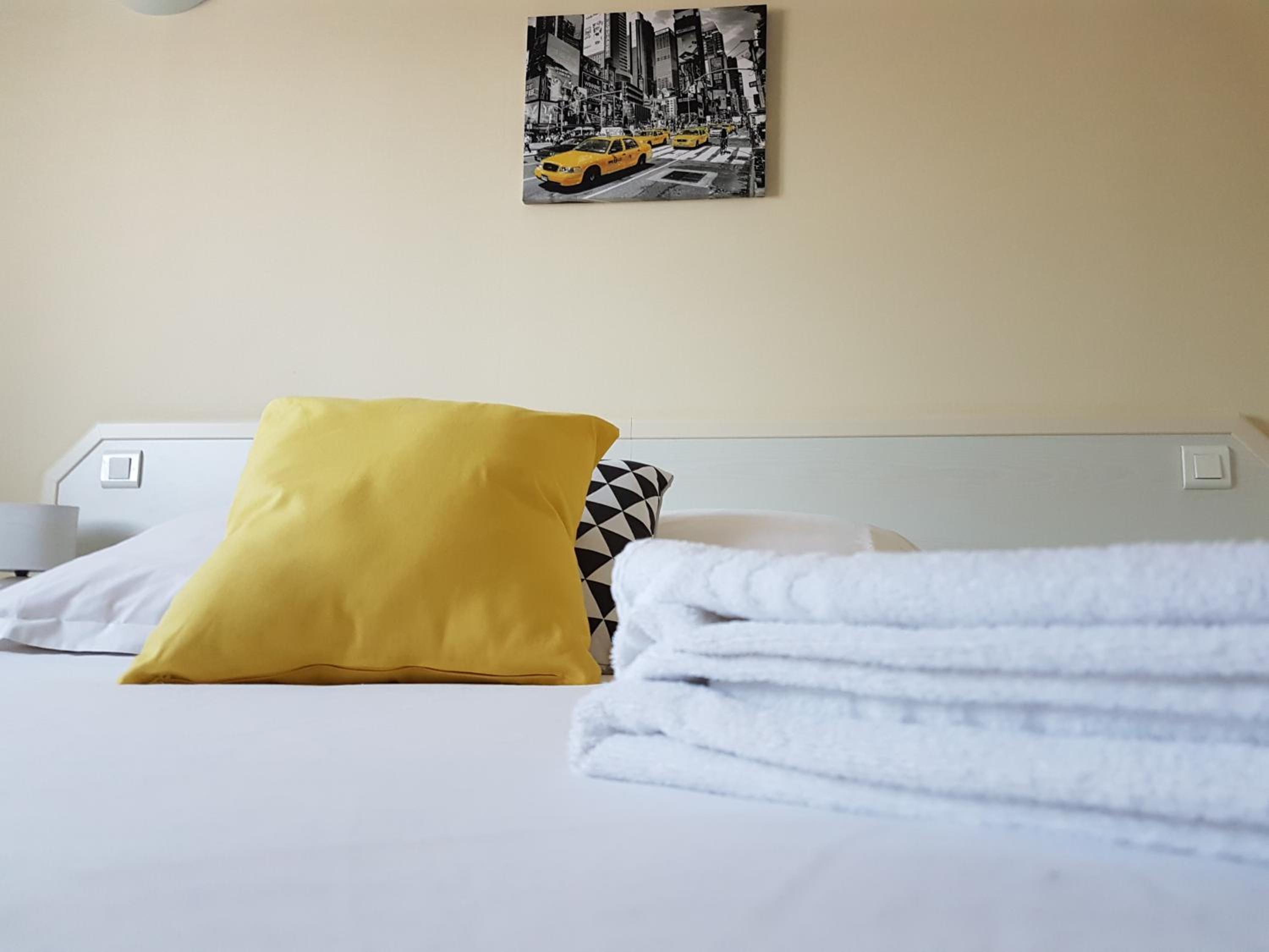 Double Room - Photo 9