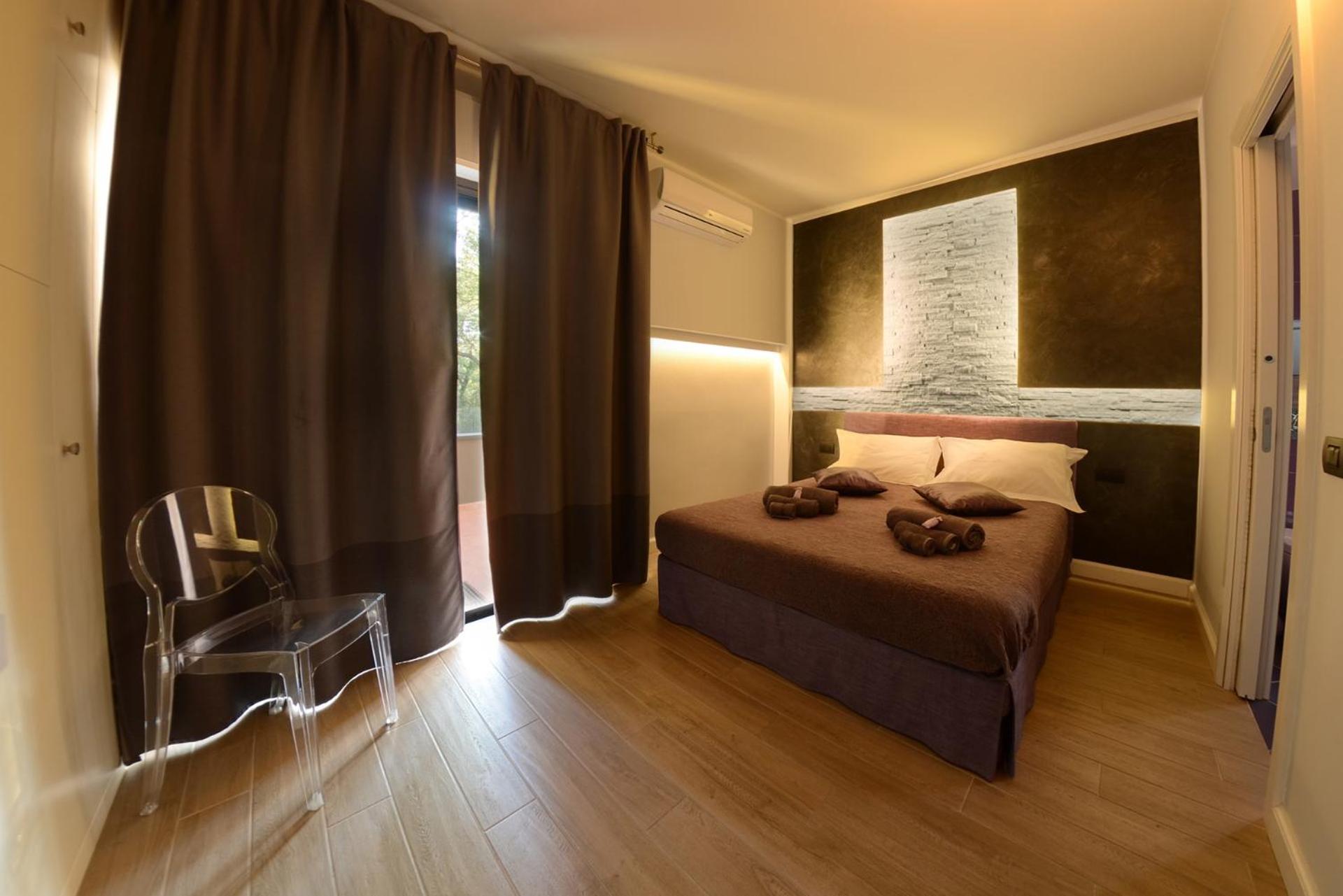 Classic Double Room with Pinewood View and Terrace photo 1