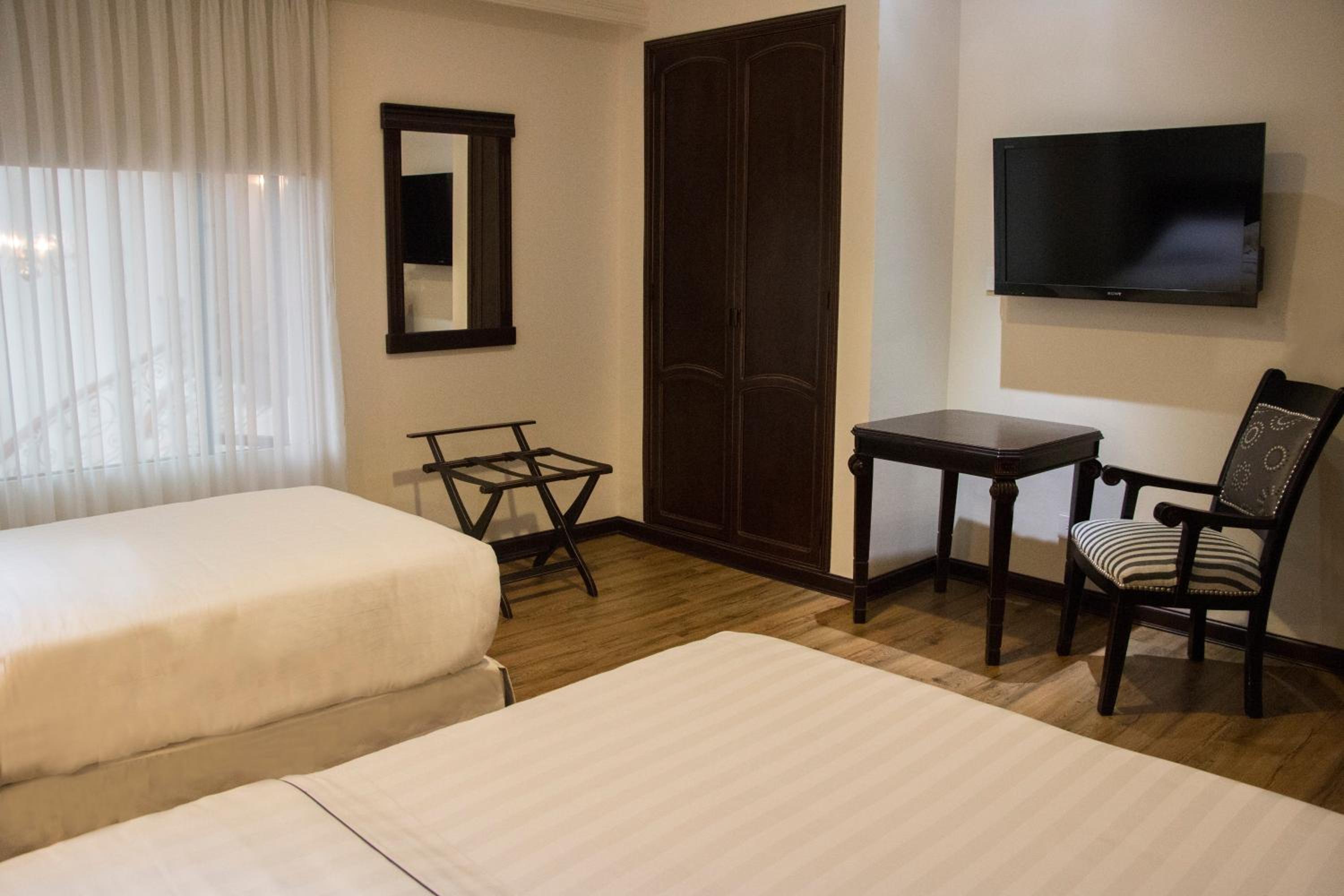 Standard Quadruple Room - Photo 1