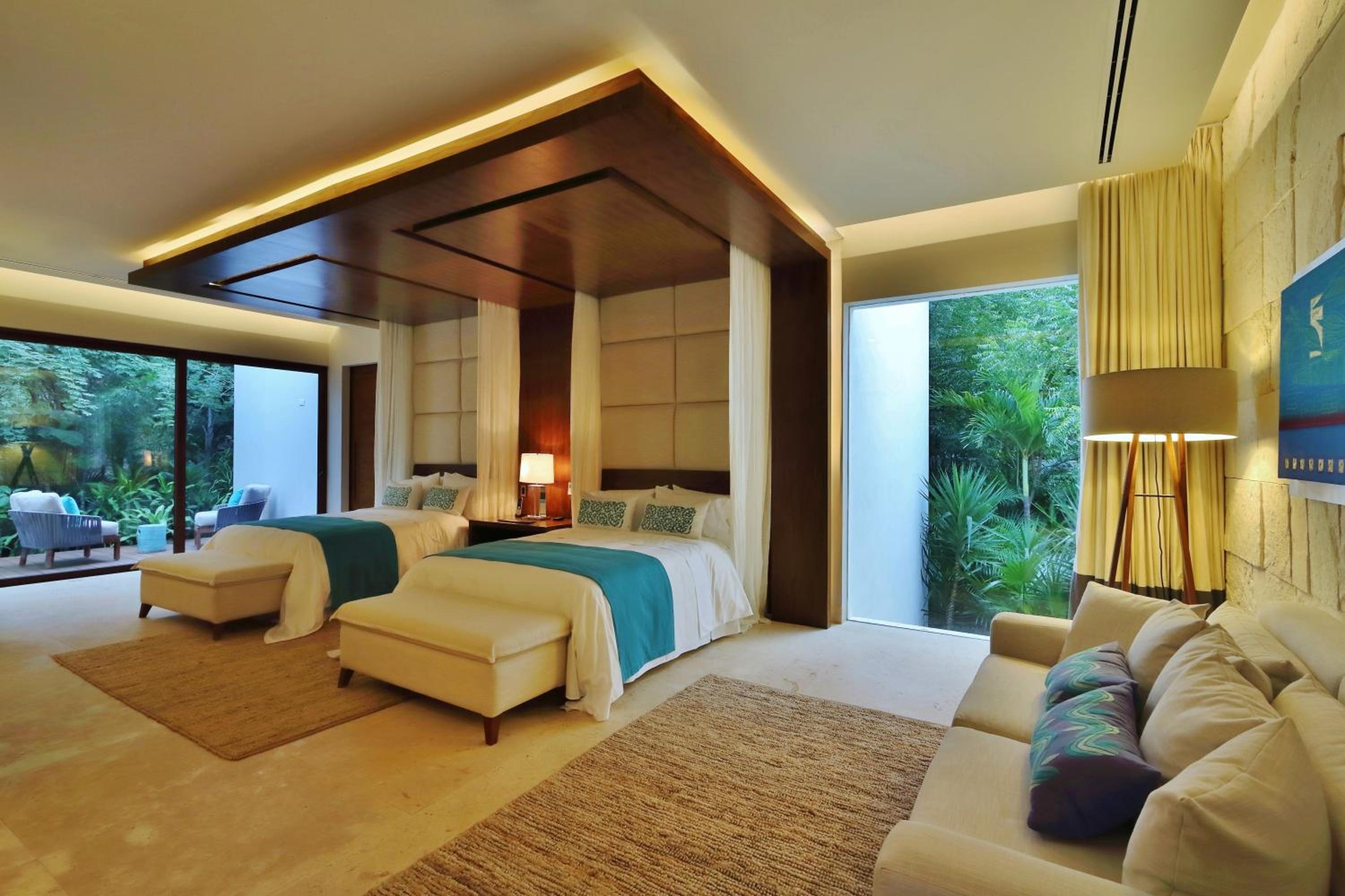 Three-Bedroom Suite - Photo 3