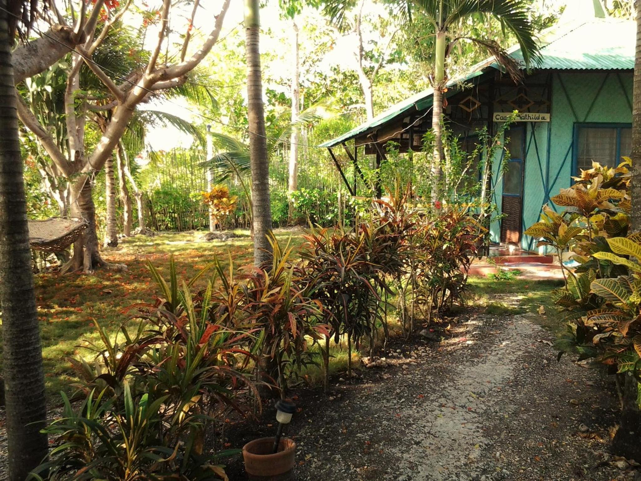 Oceanview House with Kitchenette - Photo 9