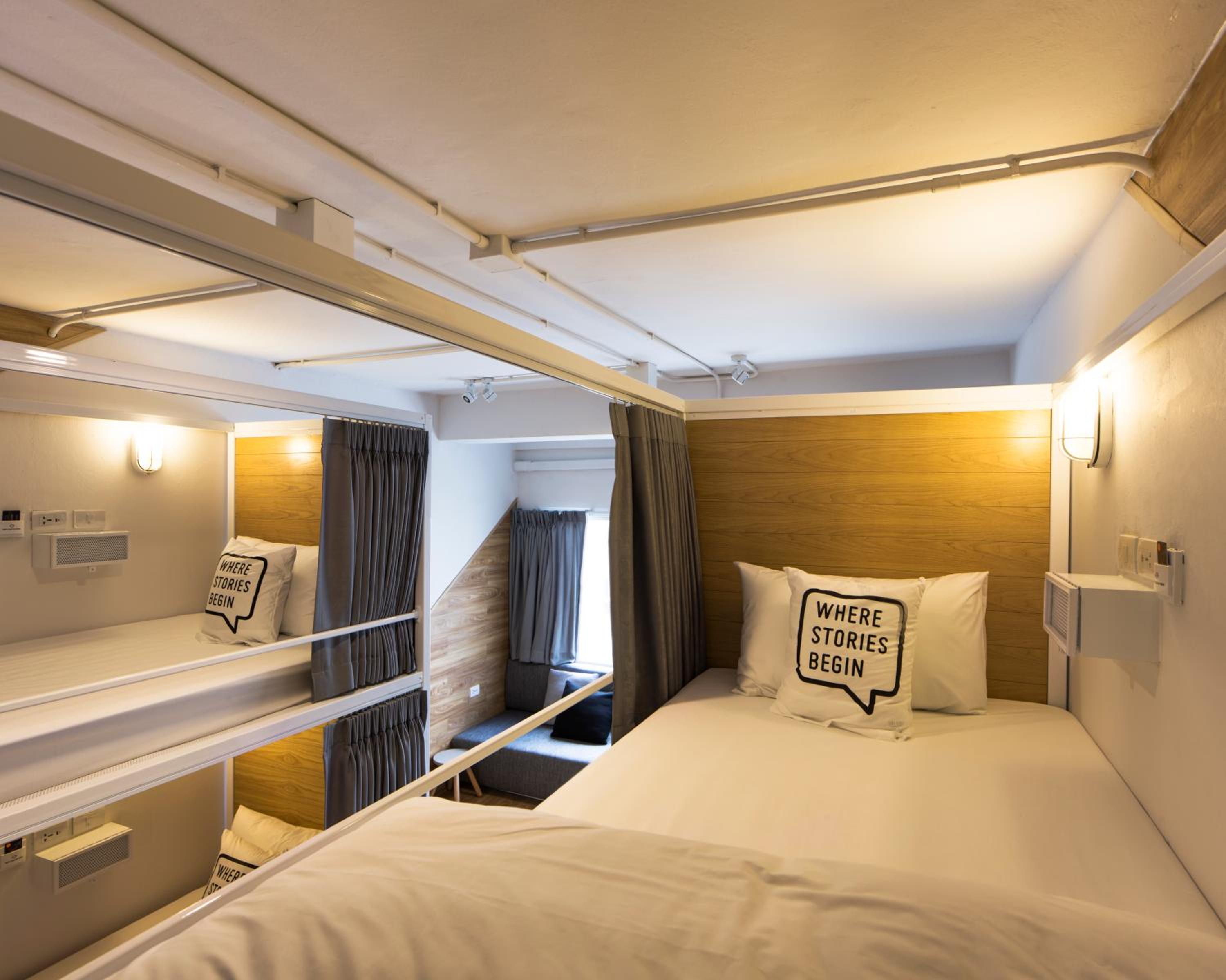 Bed in 8-Bed Female Dormitory Room photo 1
