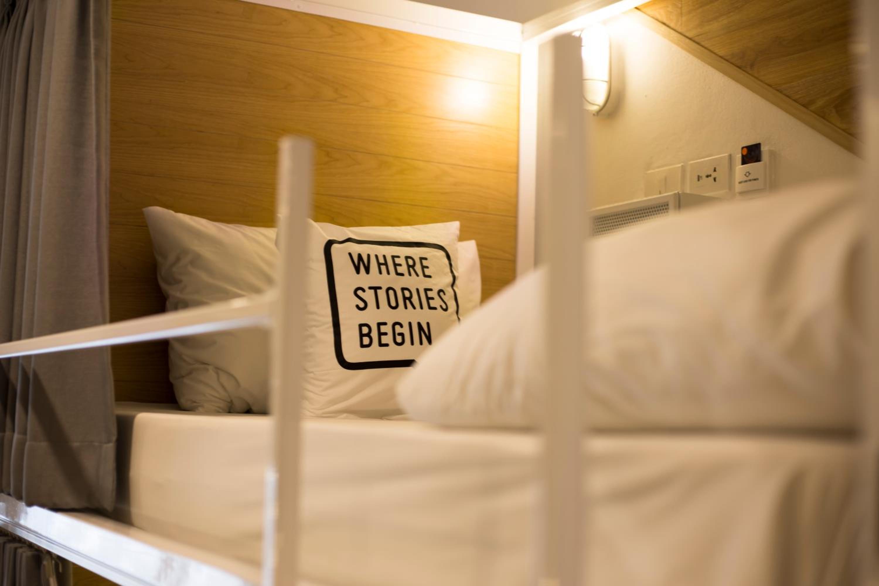 Bed in 10-Bed Mixed Dormitory Room photo 2