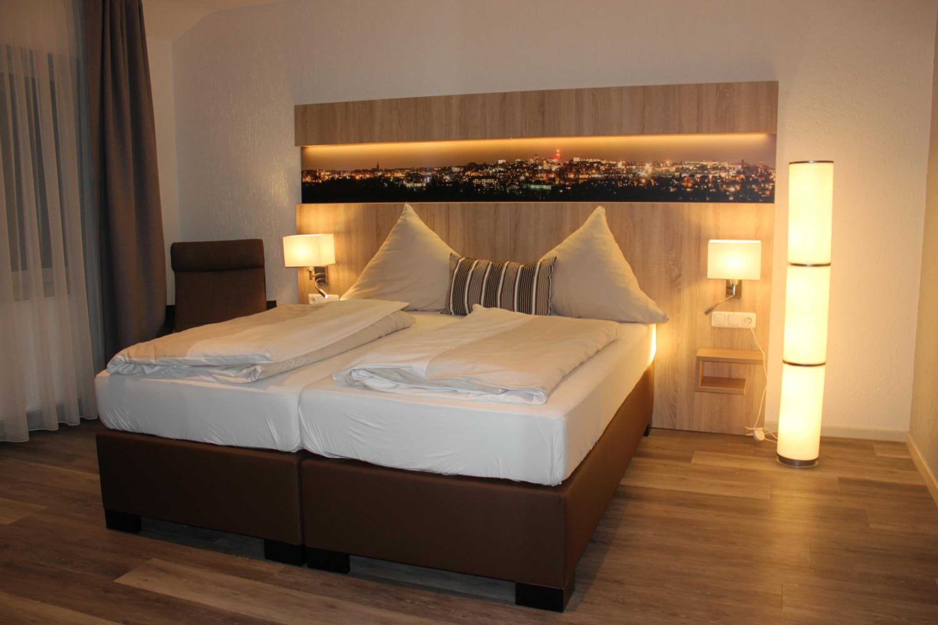 Double Room - Photo 10