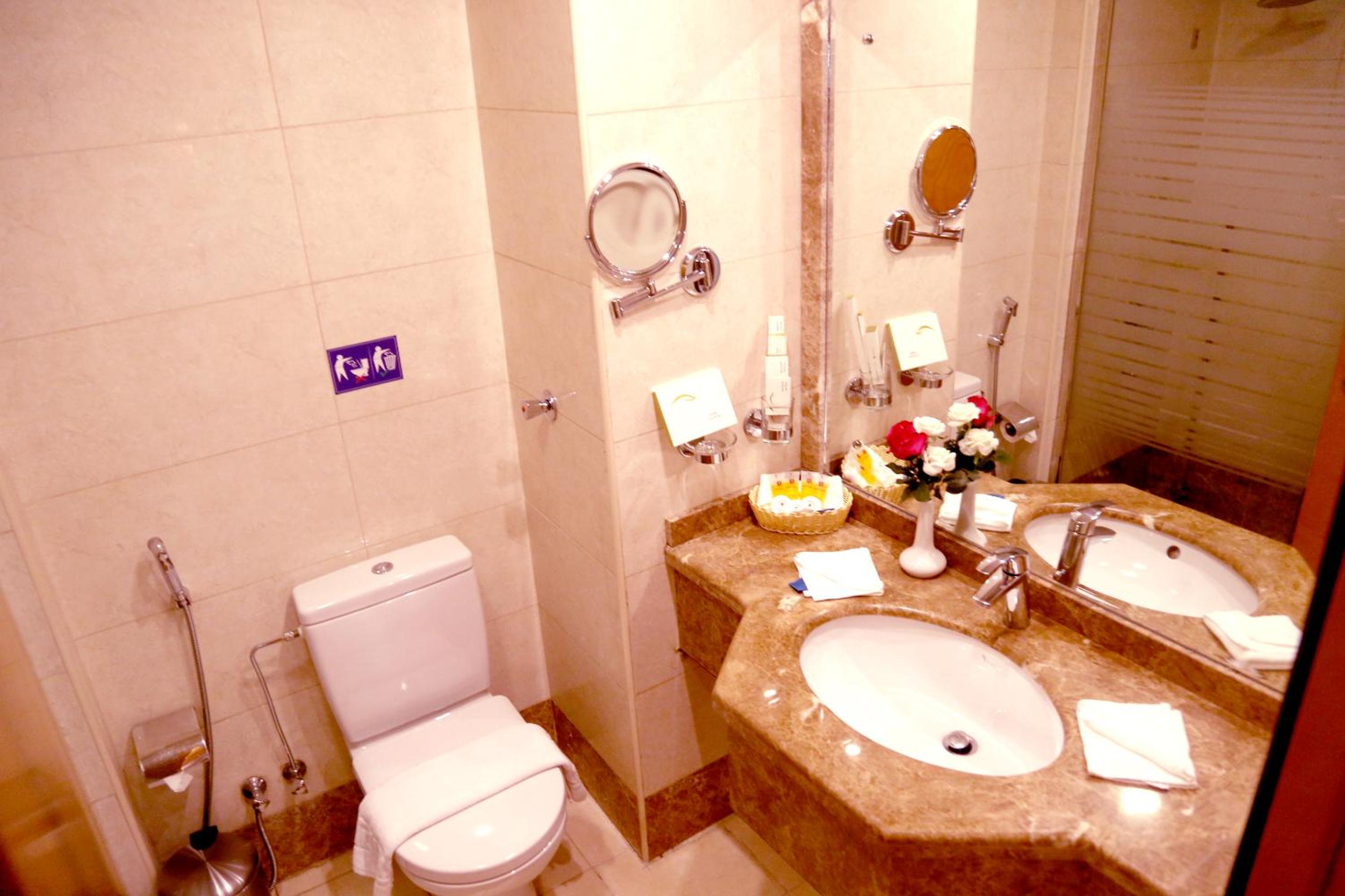 Double Room - Photo 10