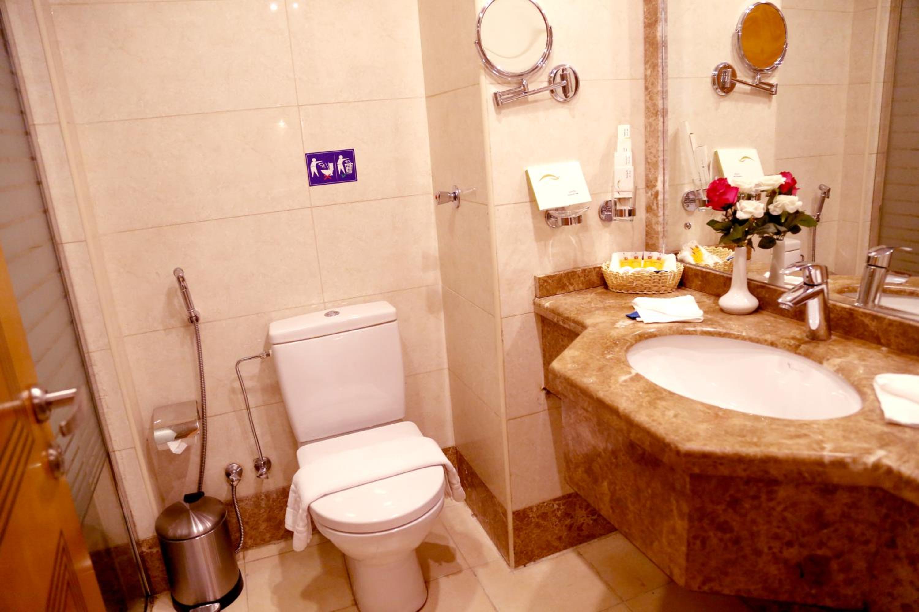 Double Room - Photo 26