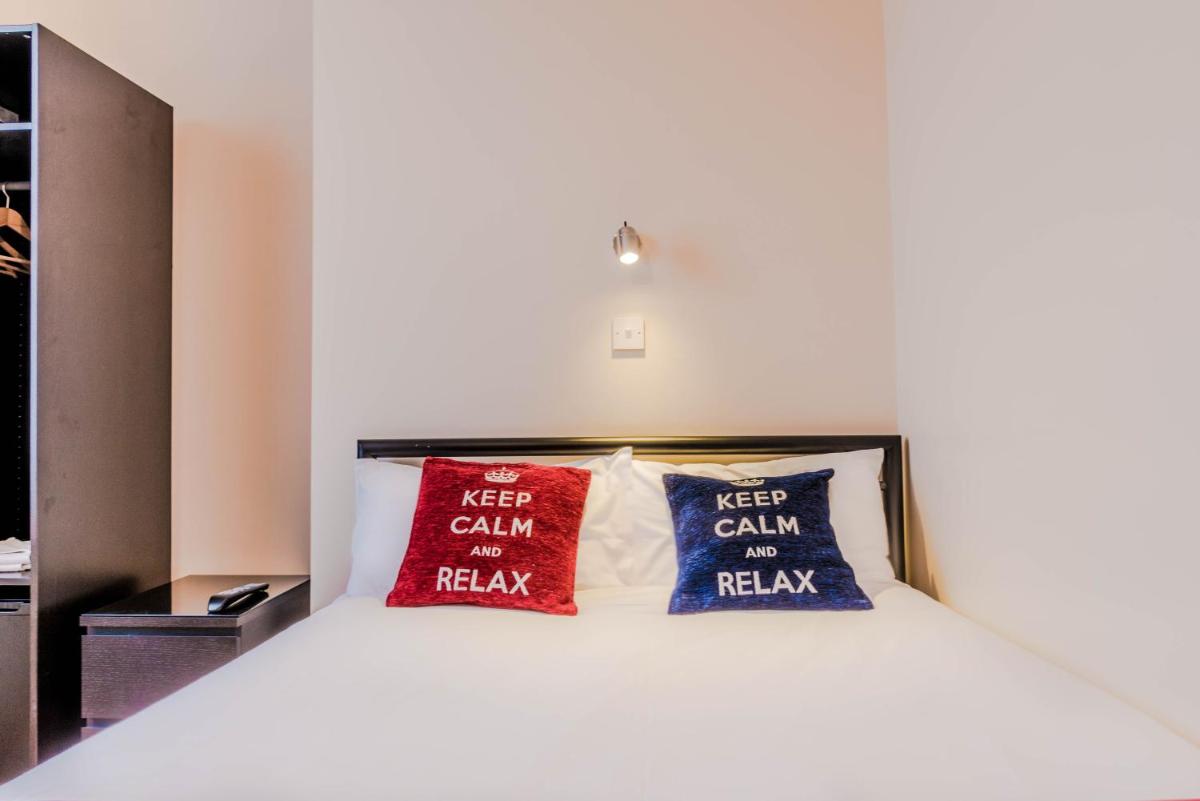 Double Room with Private Bathroom photo 2