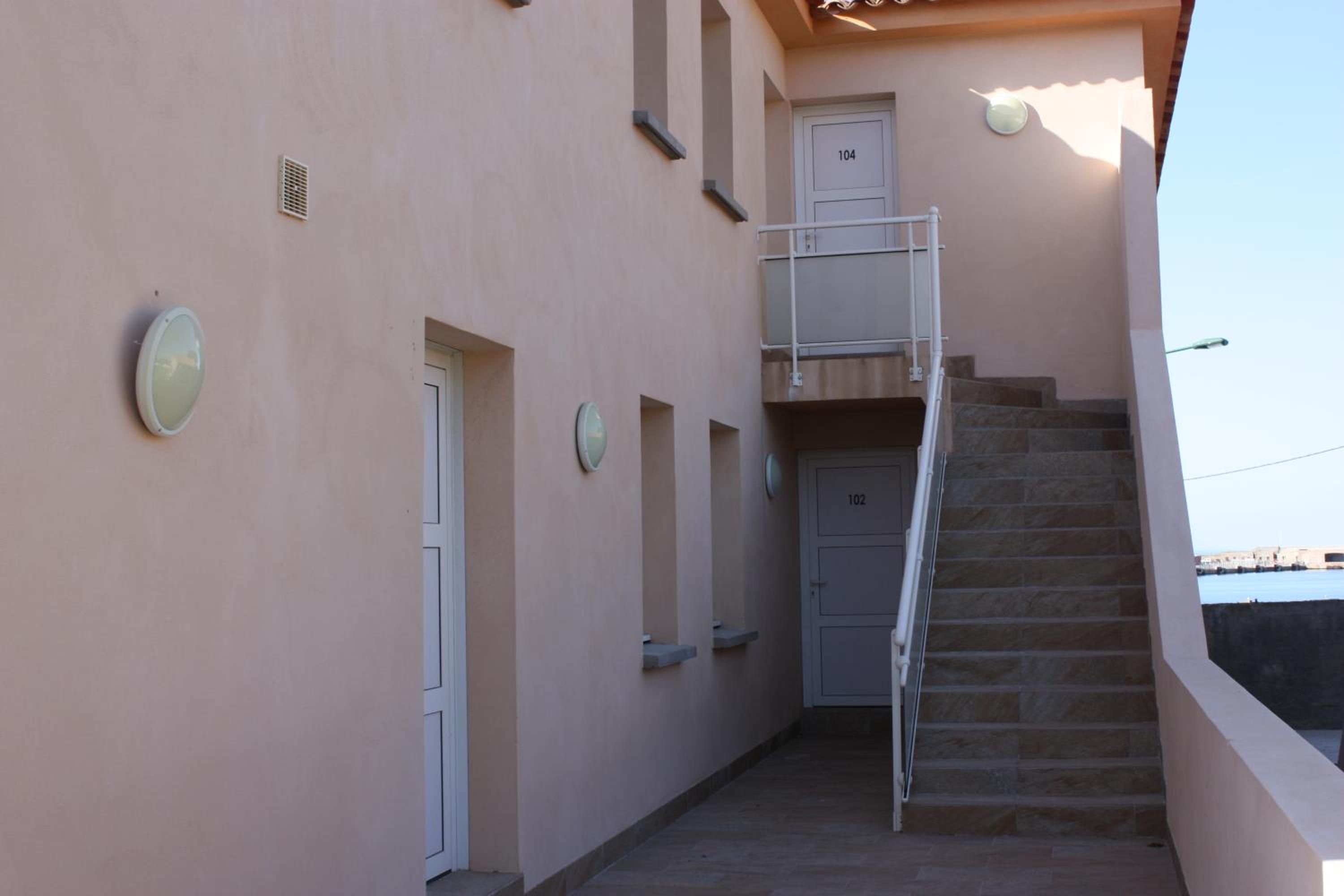 Apartment with Sea View - Photo 16