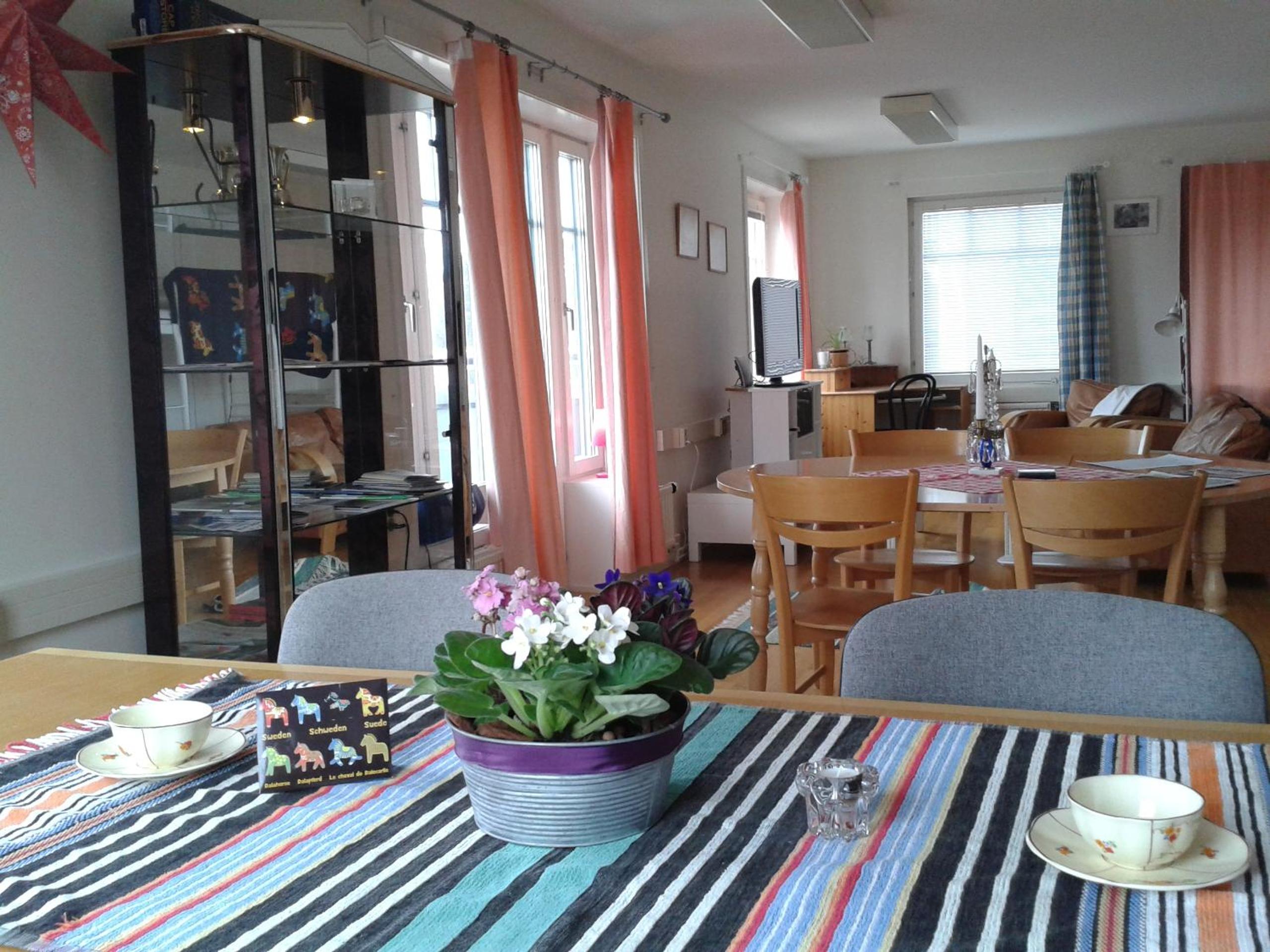 One-Bedroom Apartment with Balcony photo 3