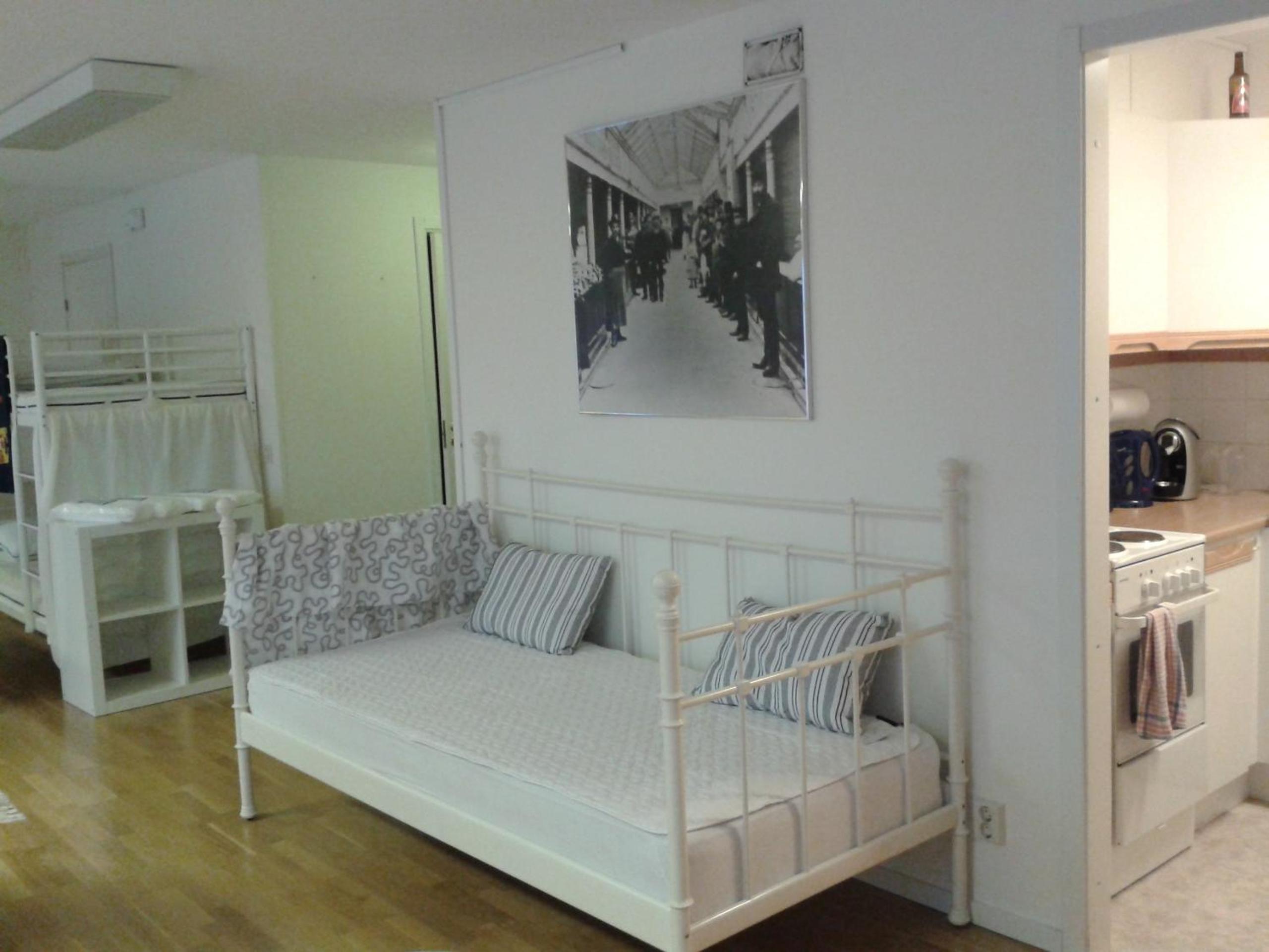 One-Bedroom Apartment with Balcony photo 2