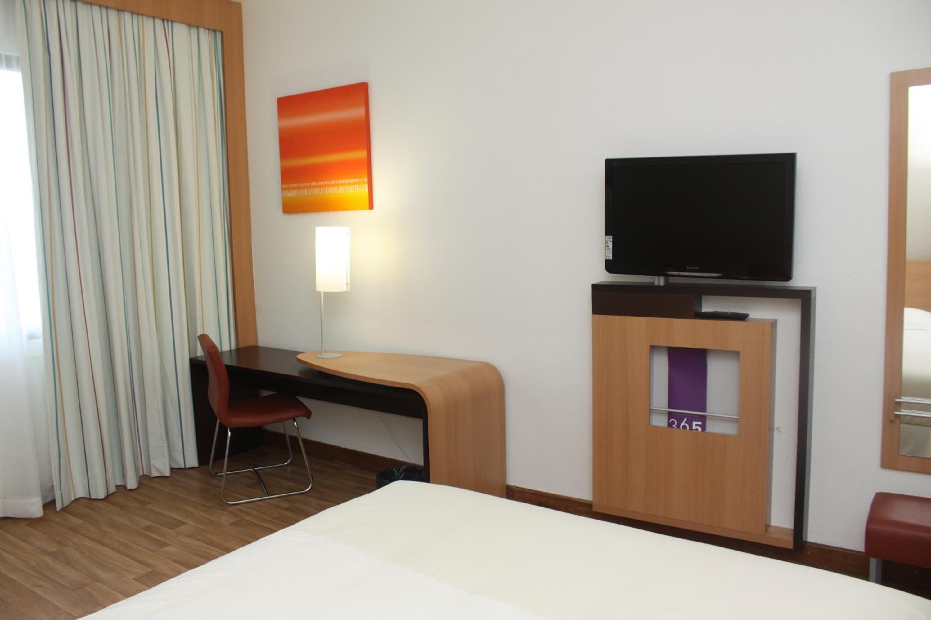 Superior Twin Room - Photo 4