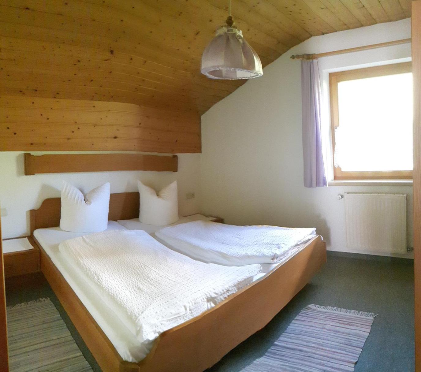 Apartment with Balcony photo 3