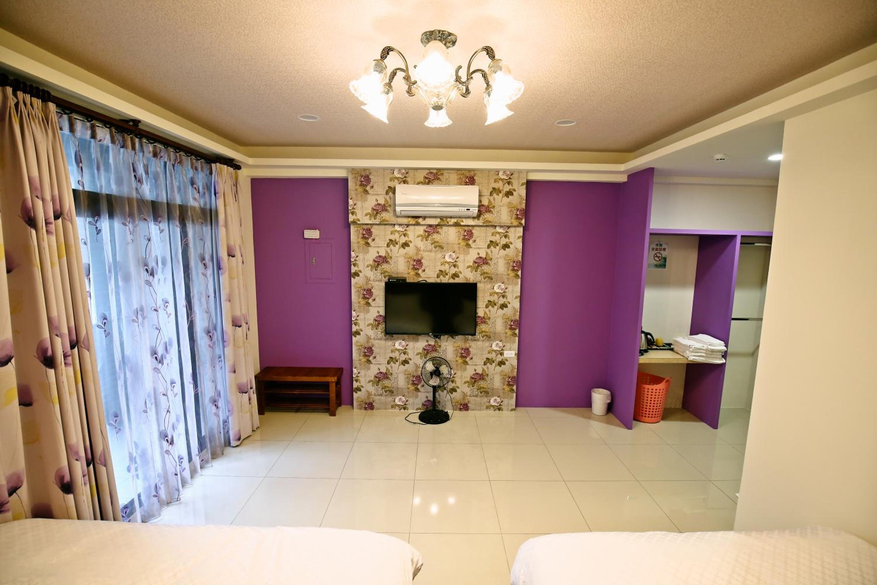 Double or Twin Room with Private Bathroom photo 3