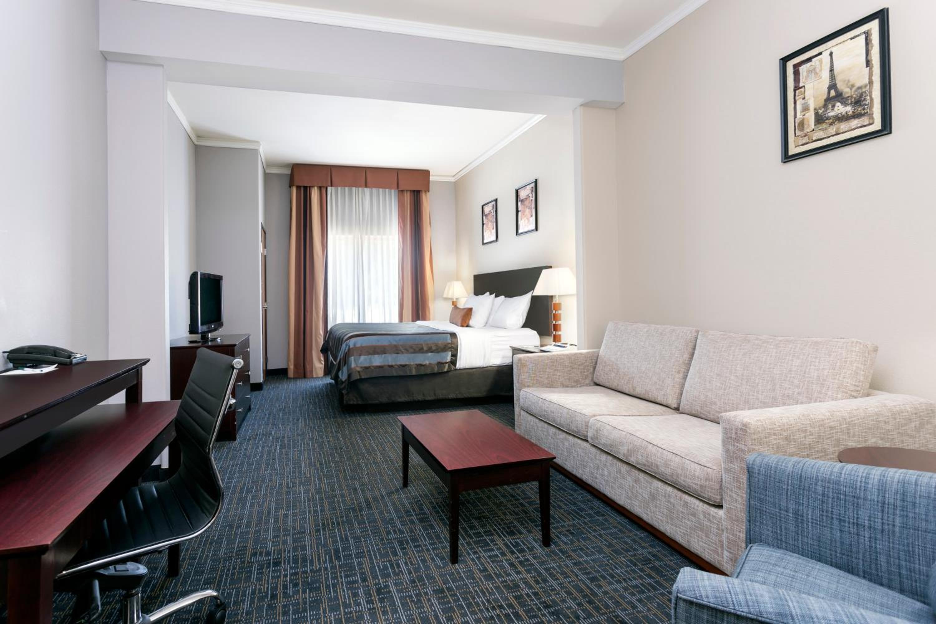 King Room - Non-Smoking - Photo 1
