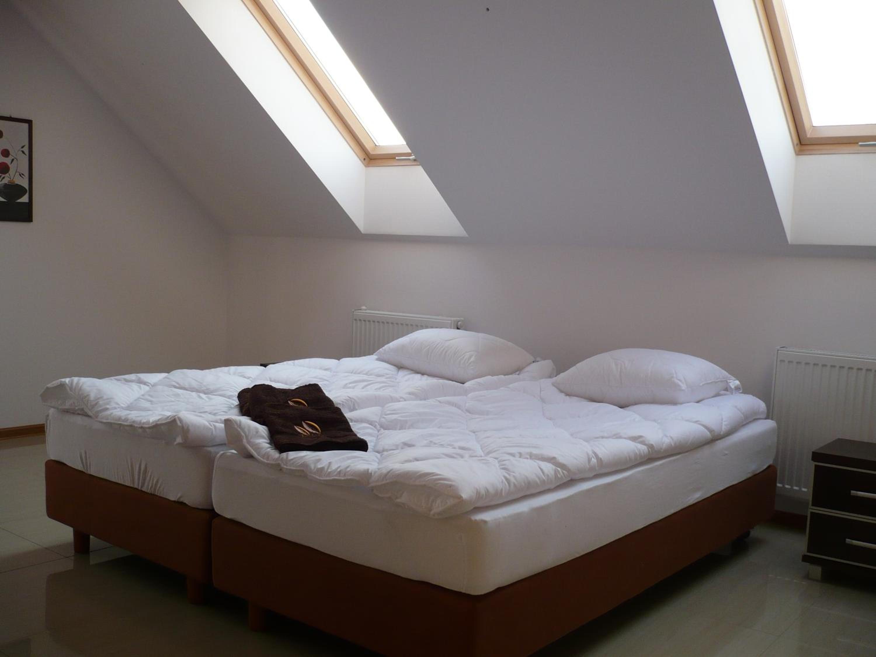 Double or Twin Room - Photo 22