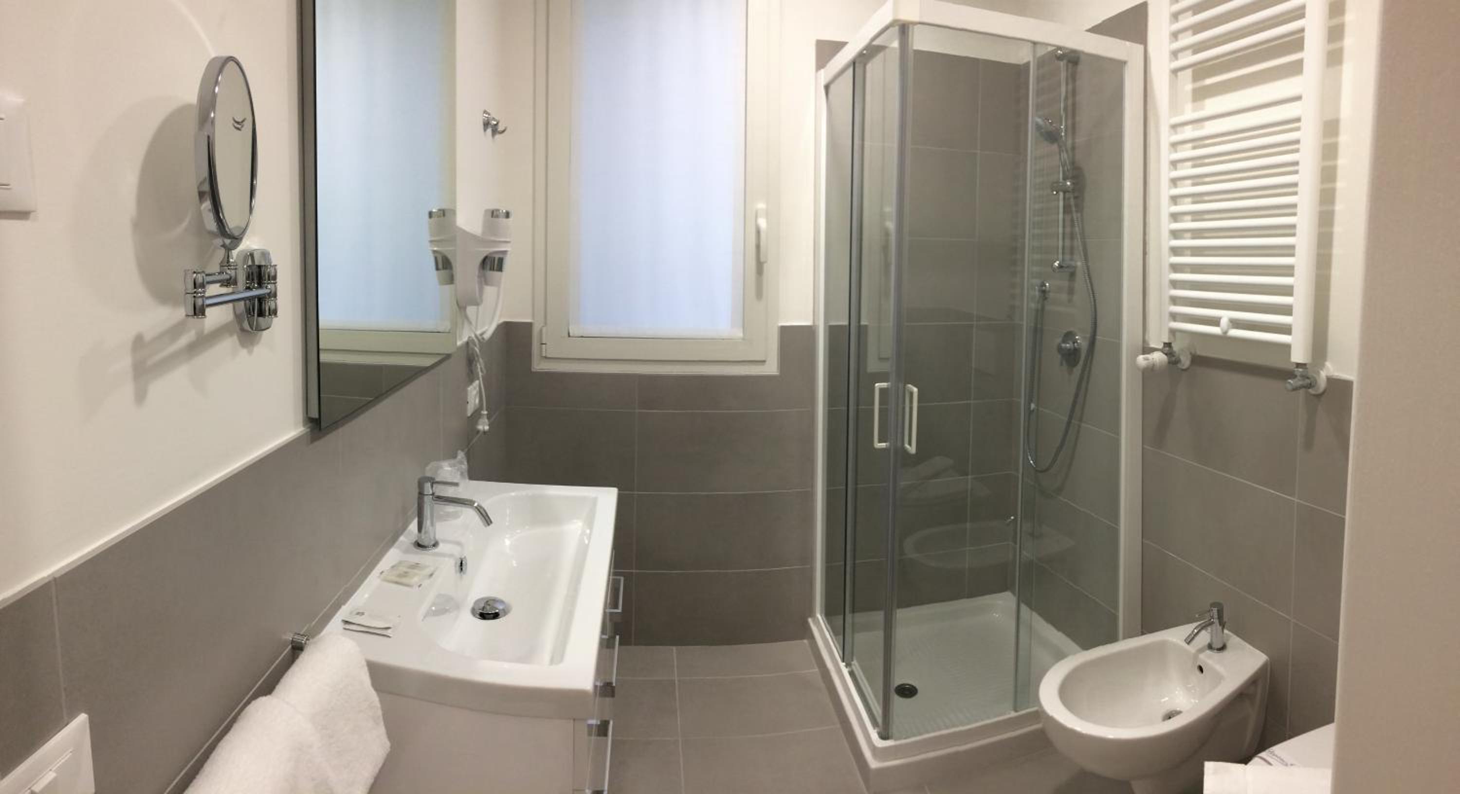 Superior Double or Twin Room - Photo 4