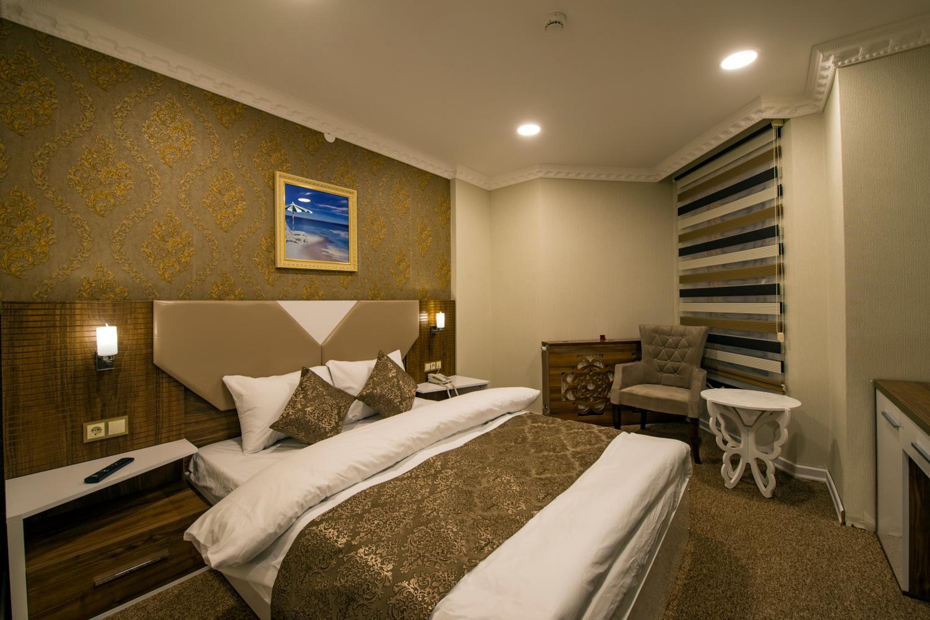 Deluxe Double Room photo 2