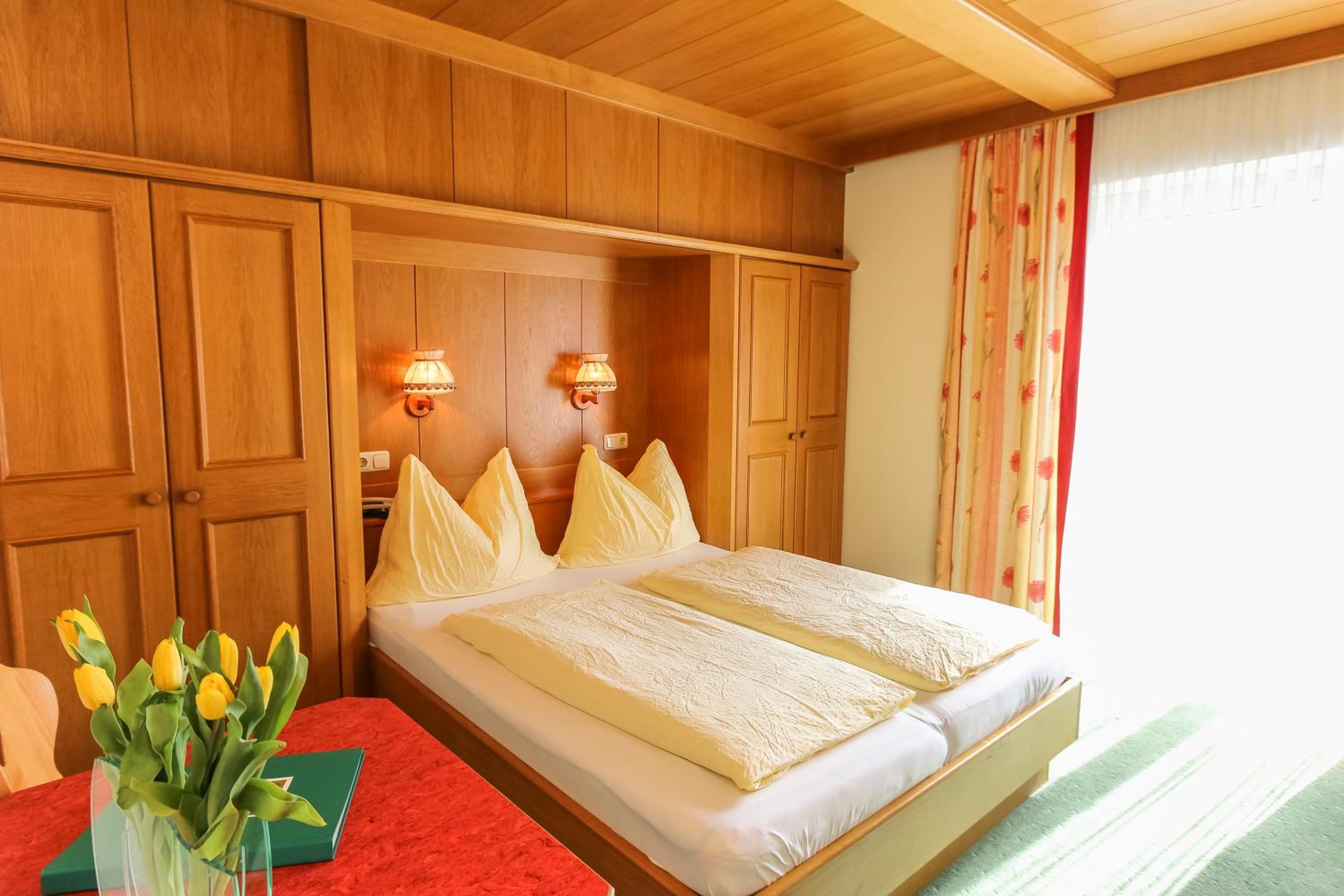 Double Room - Photo 6
