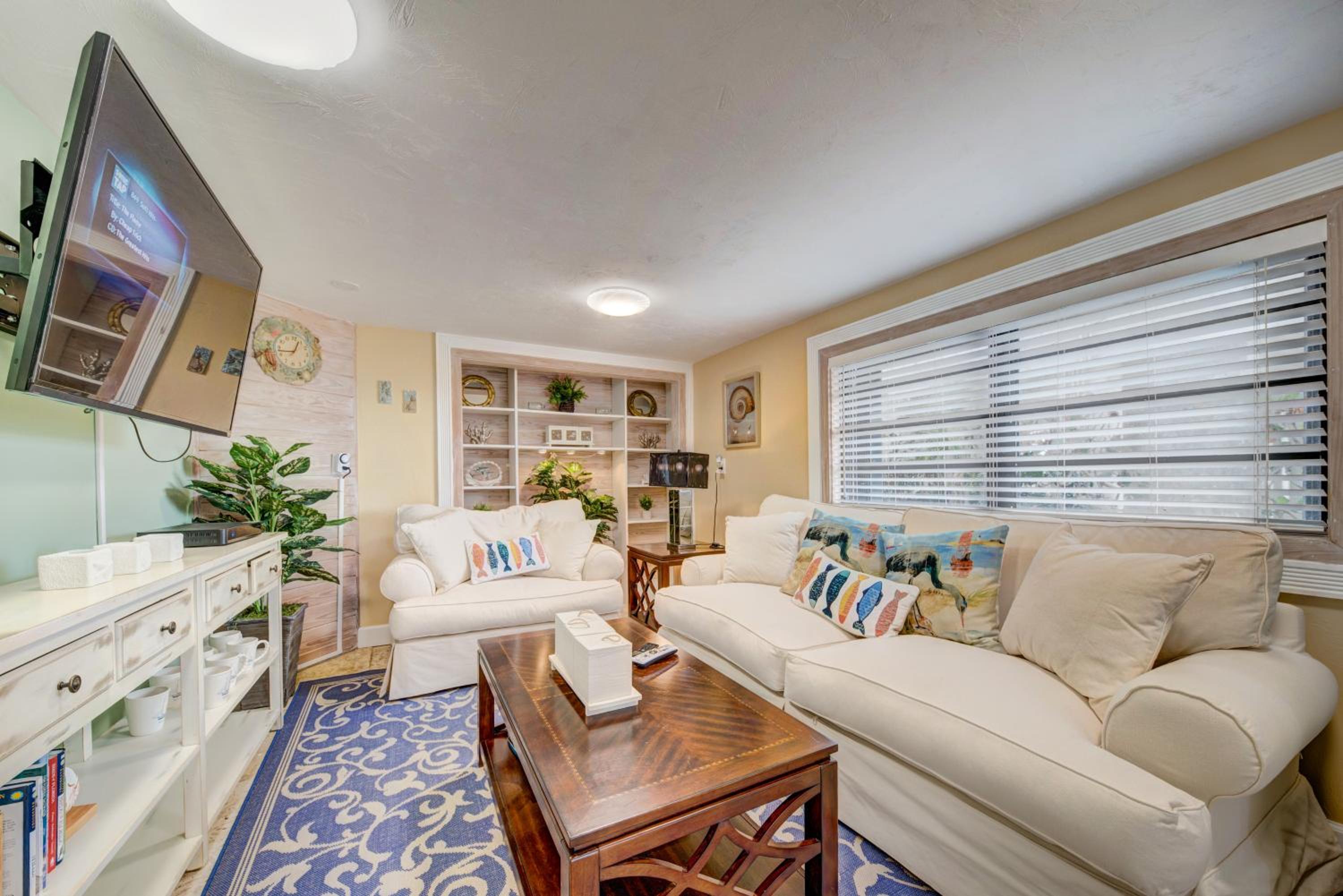 Seven-Bedroom House photo 1