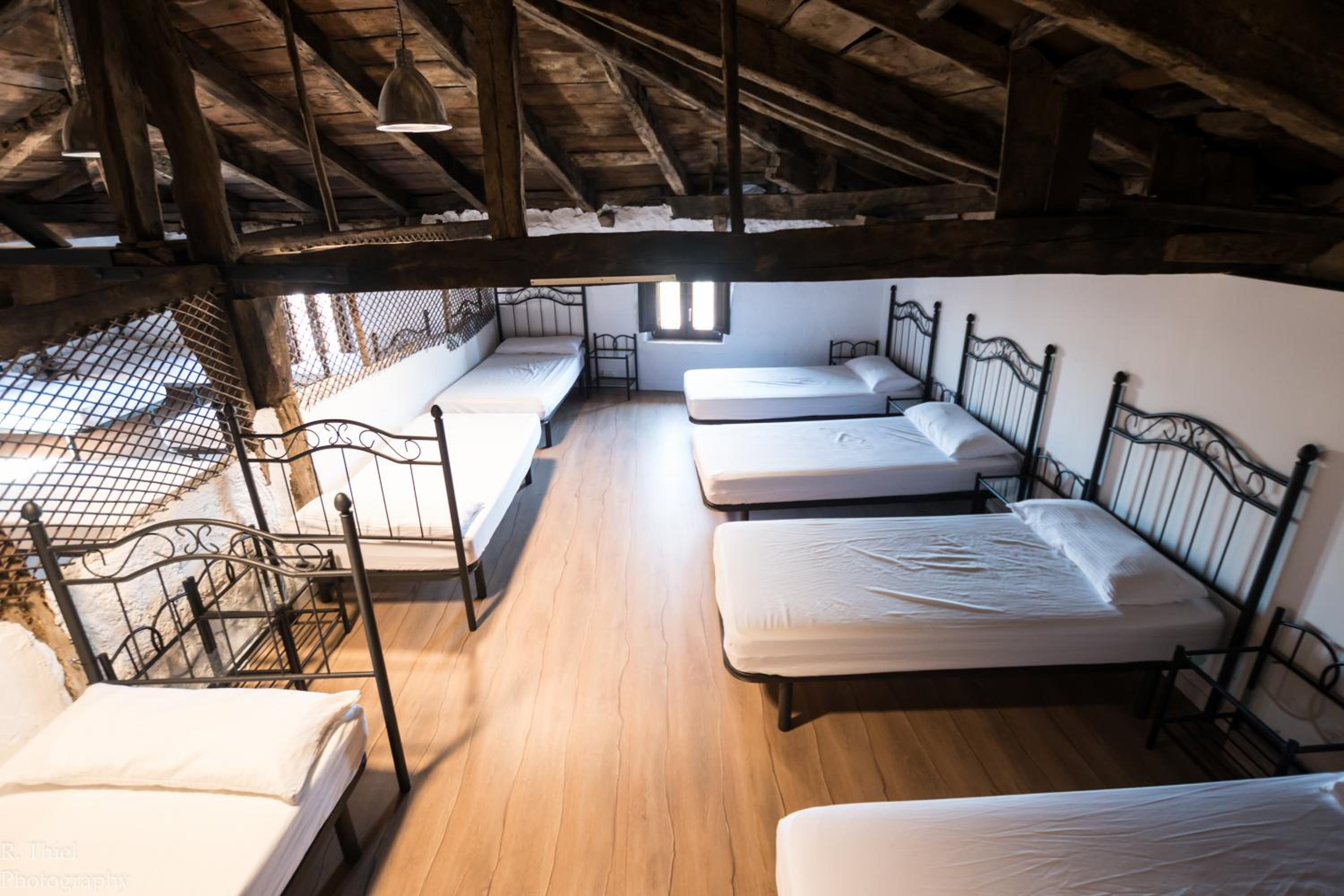 Single Bed in 19-Bed Dormitory Room photo 3