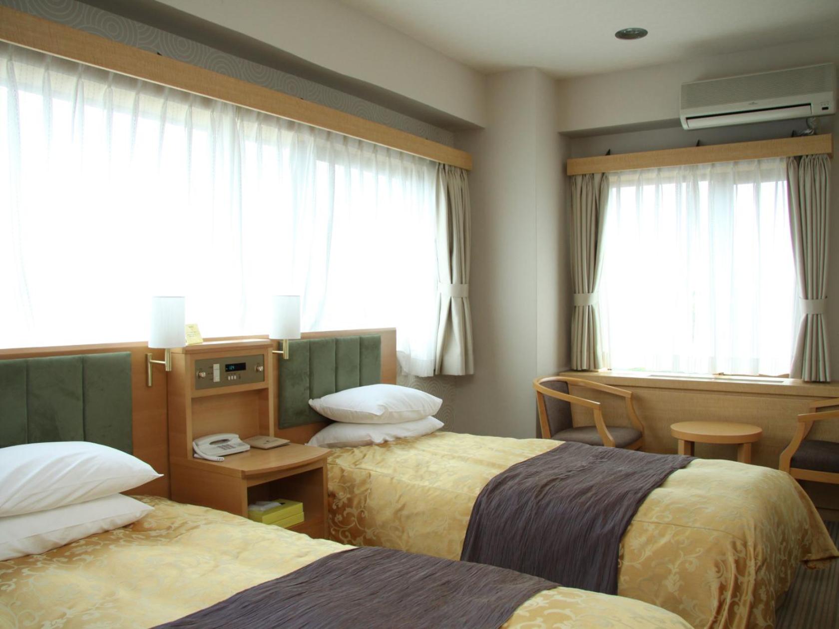 Standard Twin Room - Non-Smoking photo 1