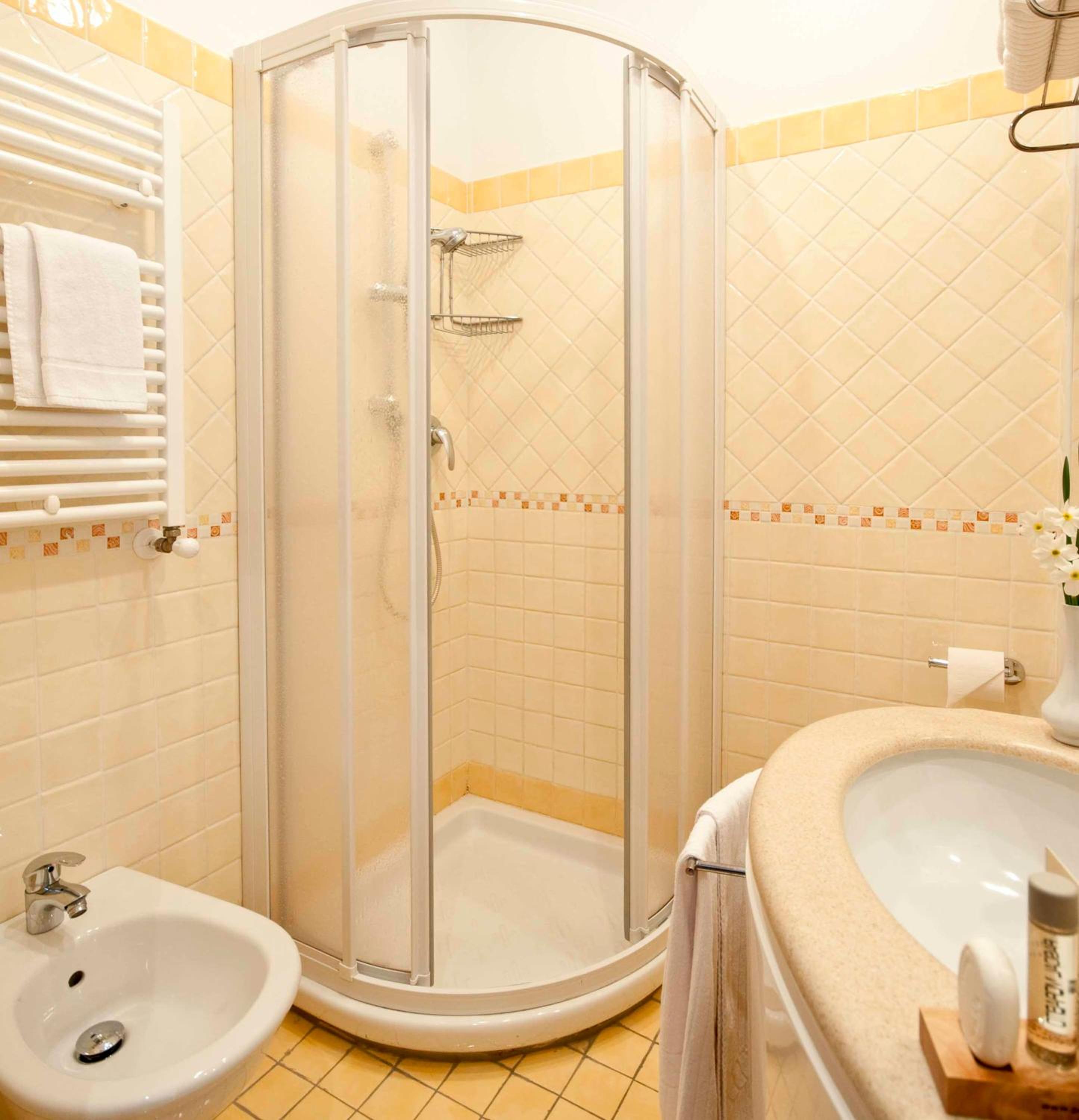 Single Room With Bathroom