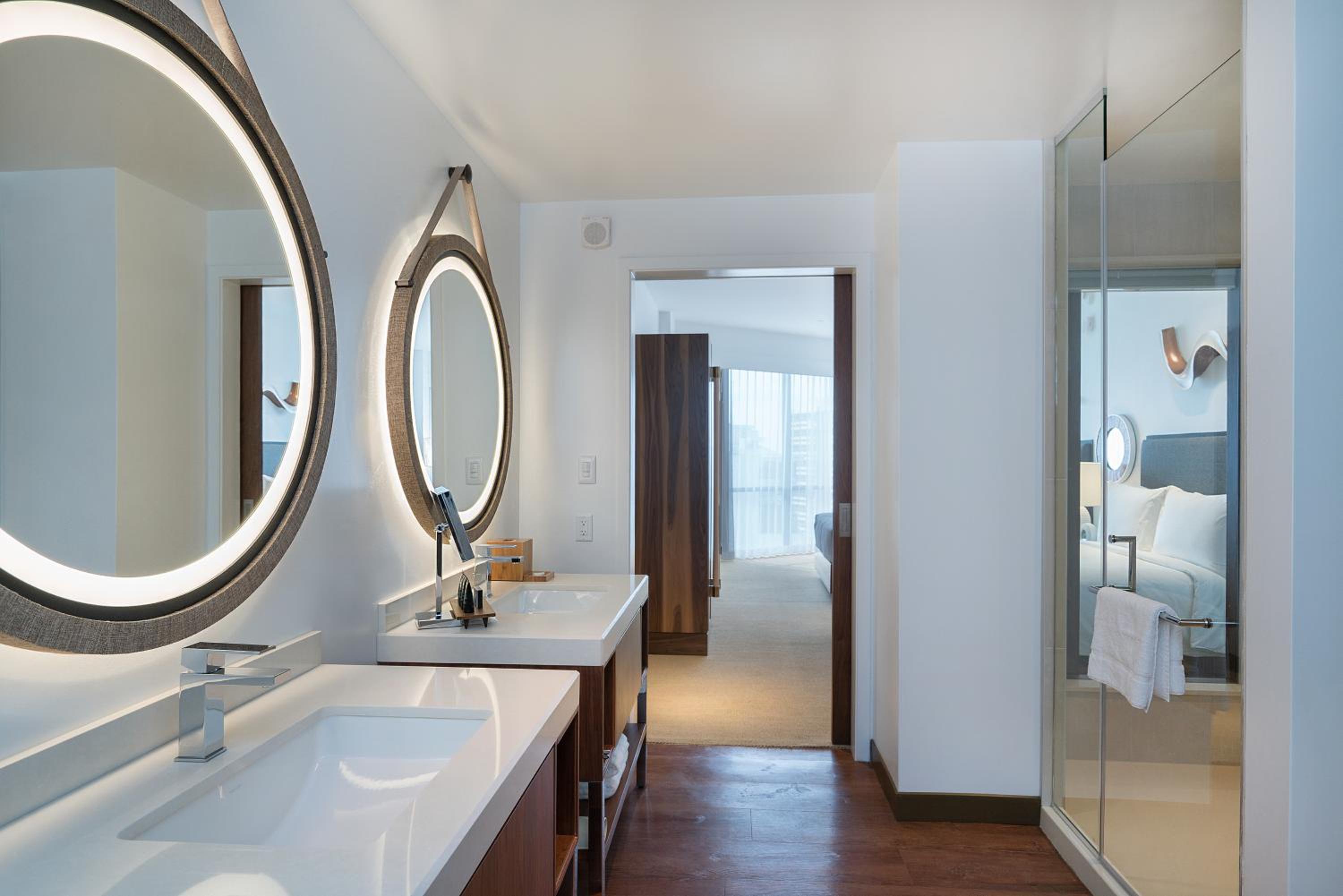 Queen Room with Two Queen Beds and Ocean View