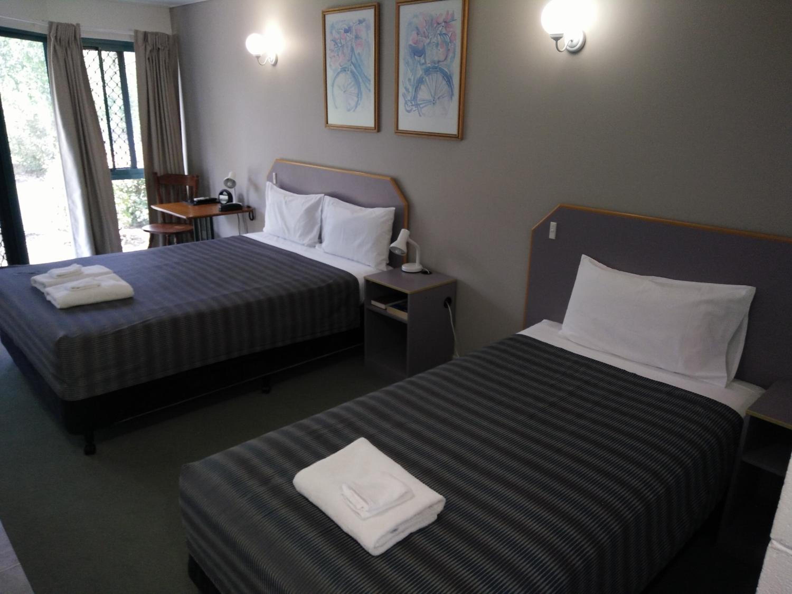 Standard Twin Room photo 3