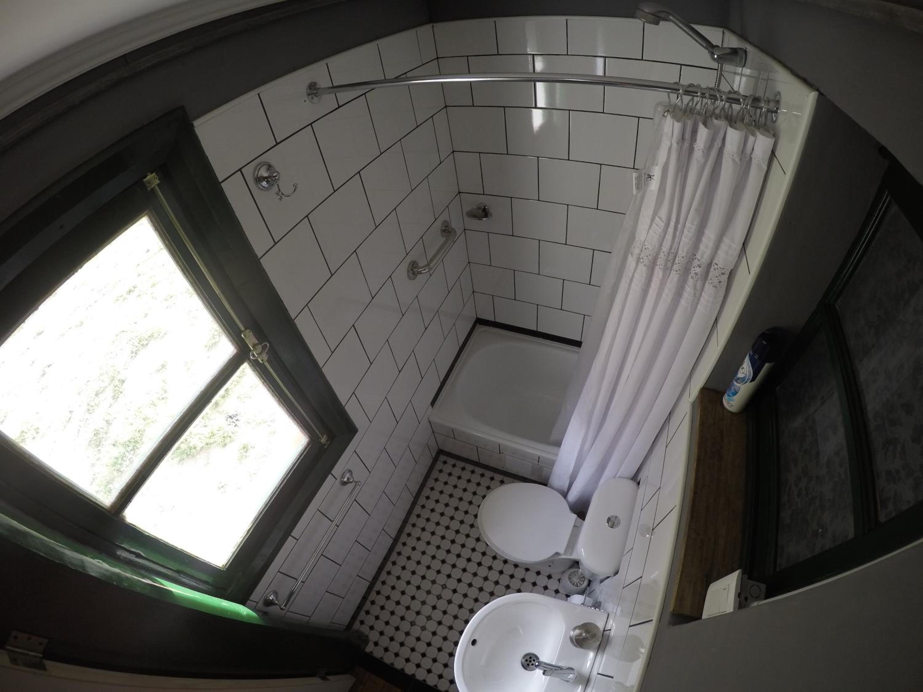 Quadruple Room With En-Suite Bathroom photo 3