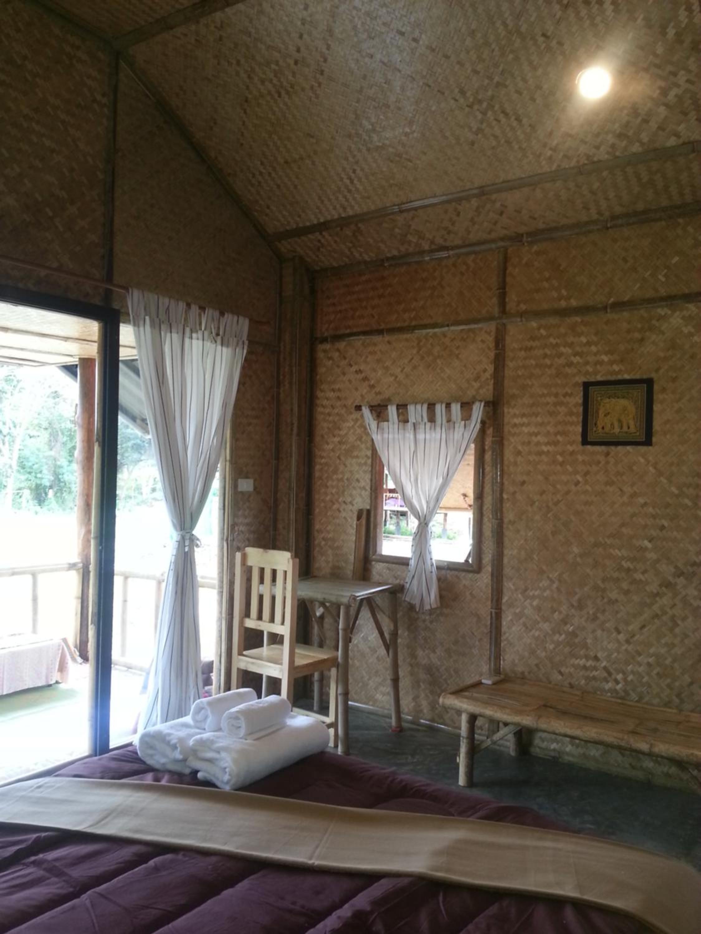 Queen Room with Balcony photo 2