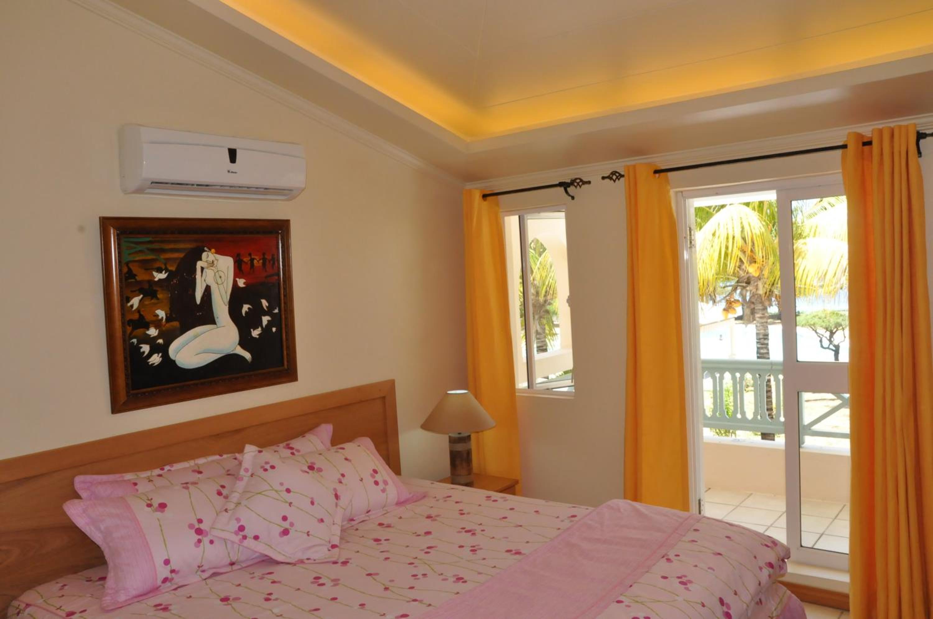 Villa - Beach Front photo 1