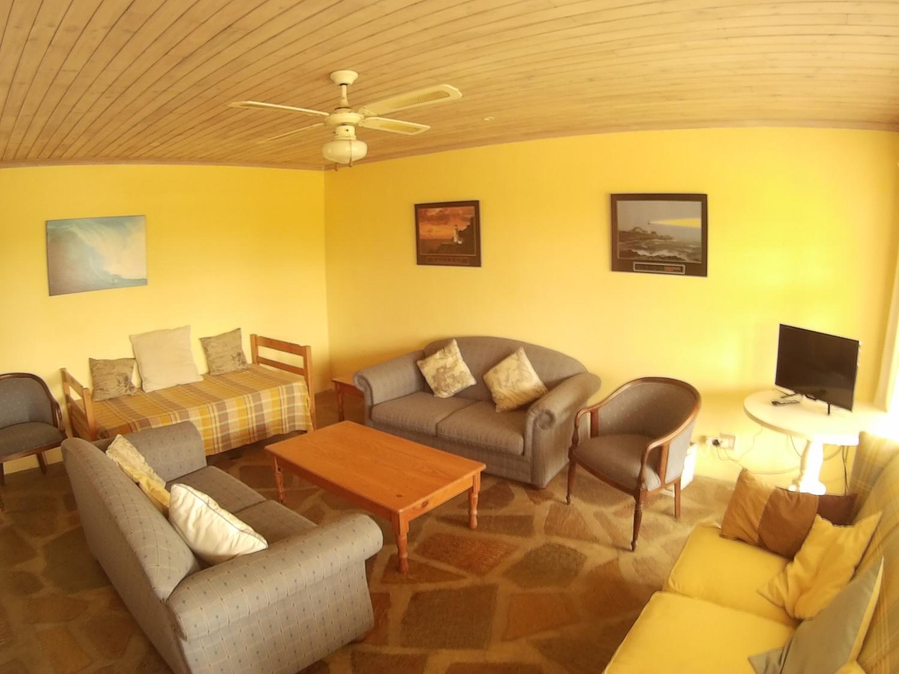 Large Cottage photo 3