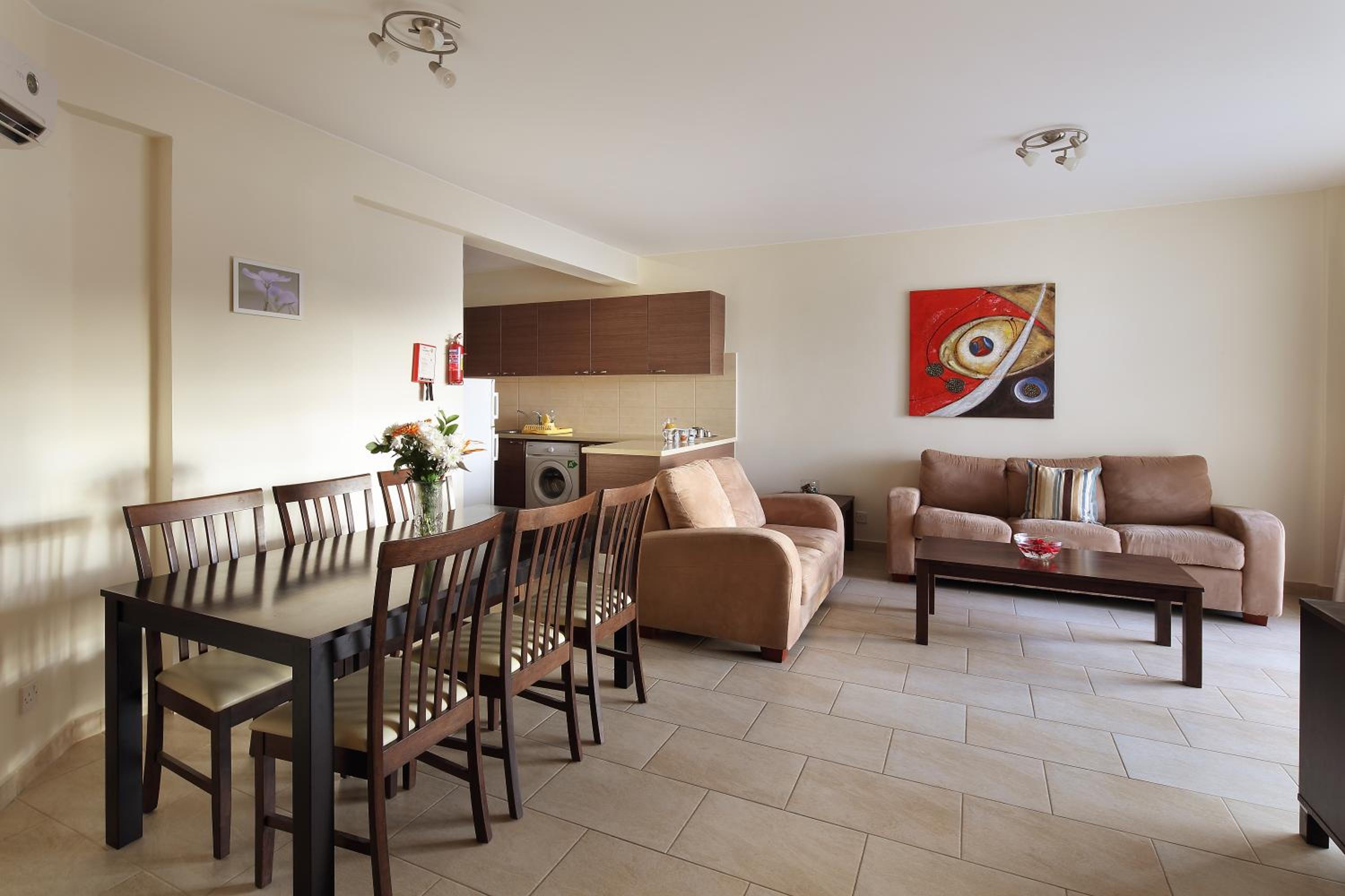 Executive Two-Bedroom Apartment  with Sea View photo 2
