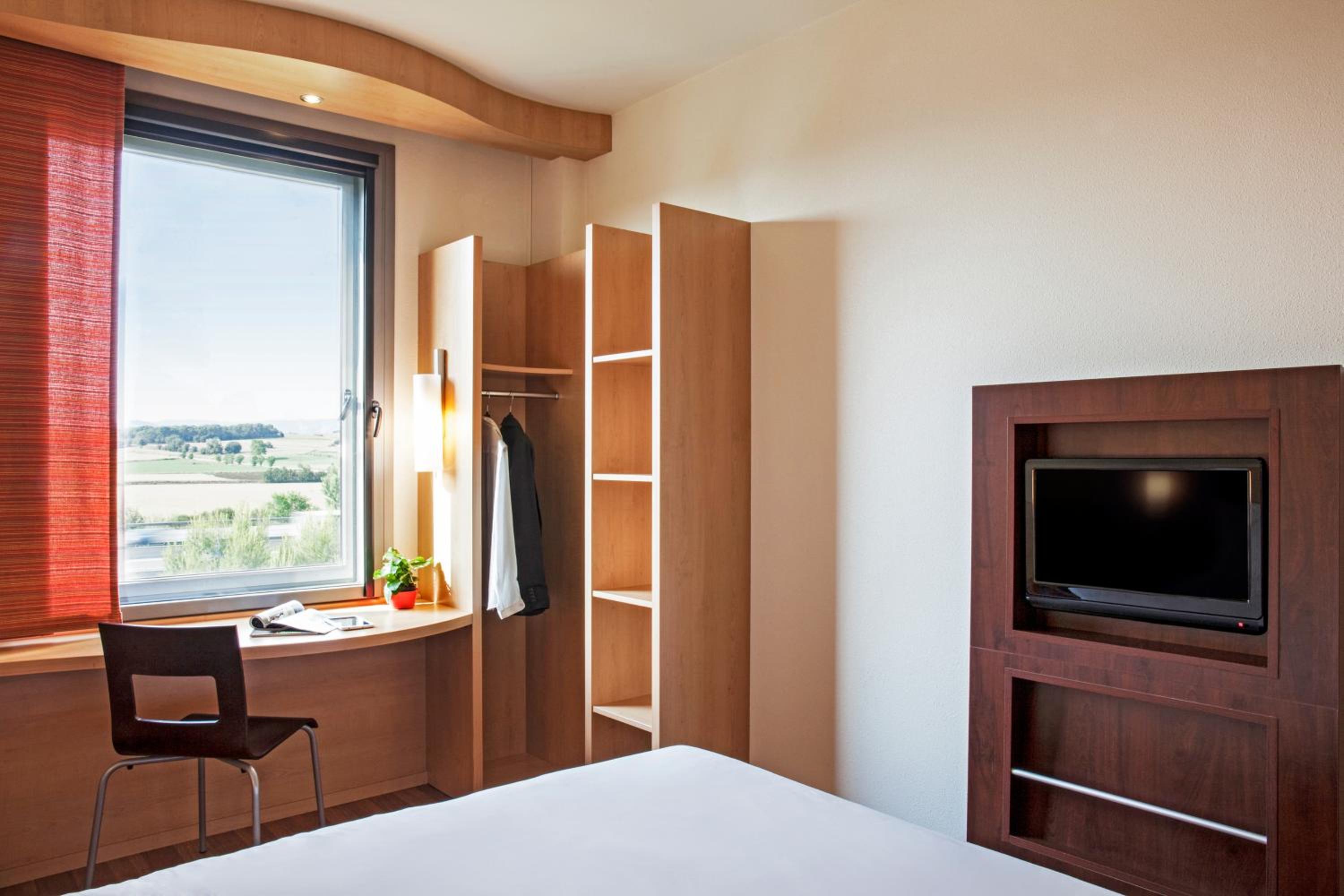 Double Room - Photo 3