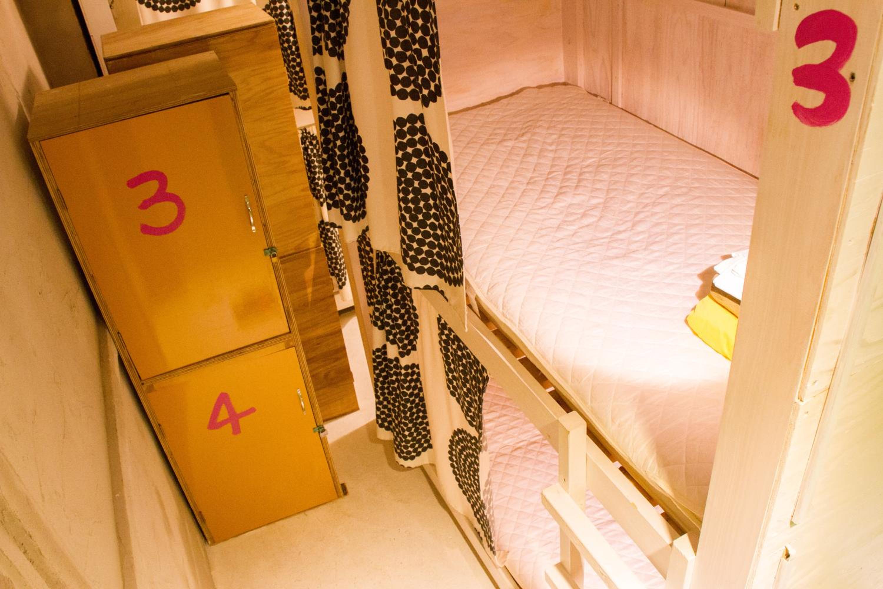 Bed In 7-Bed Mixed Dormitory Room  photo 2
