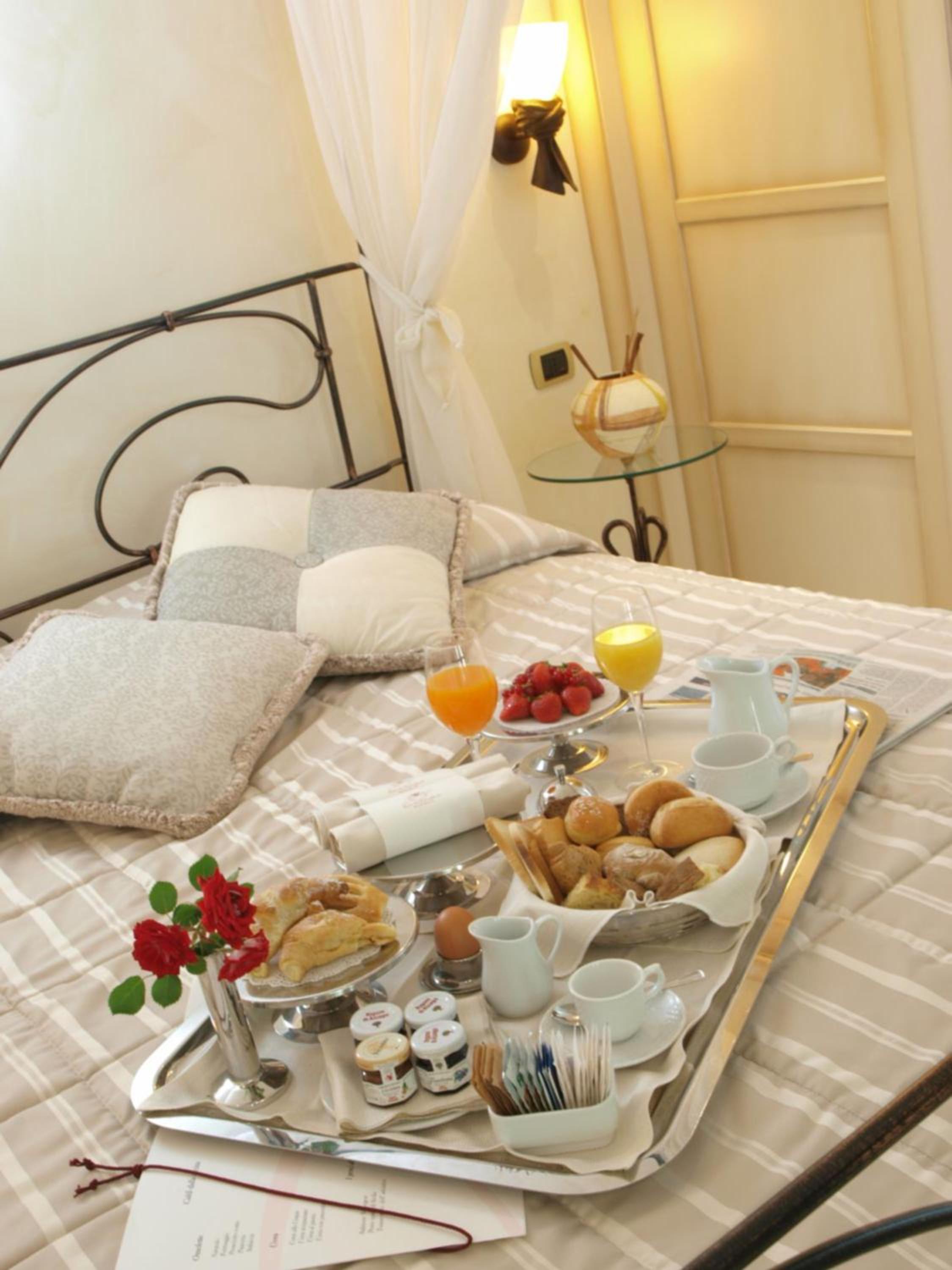 Suite with Private Pool - Photo 7