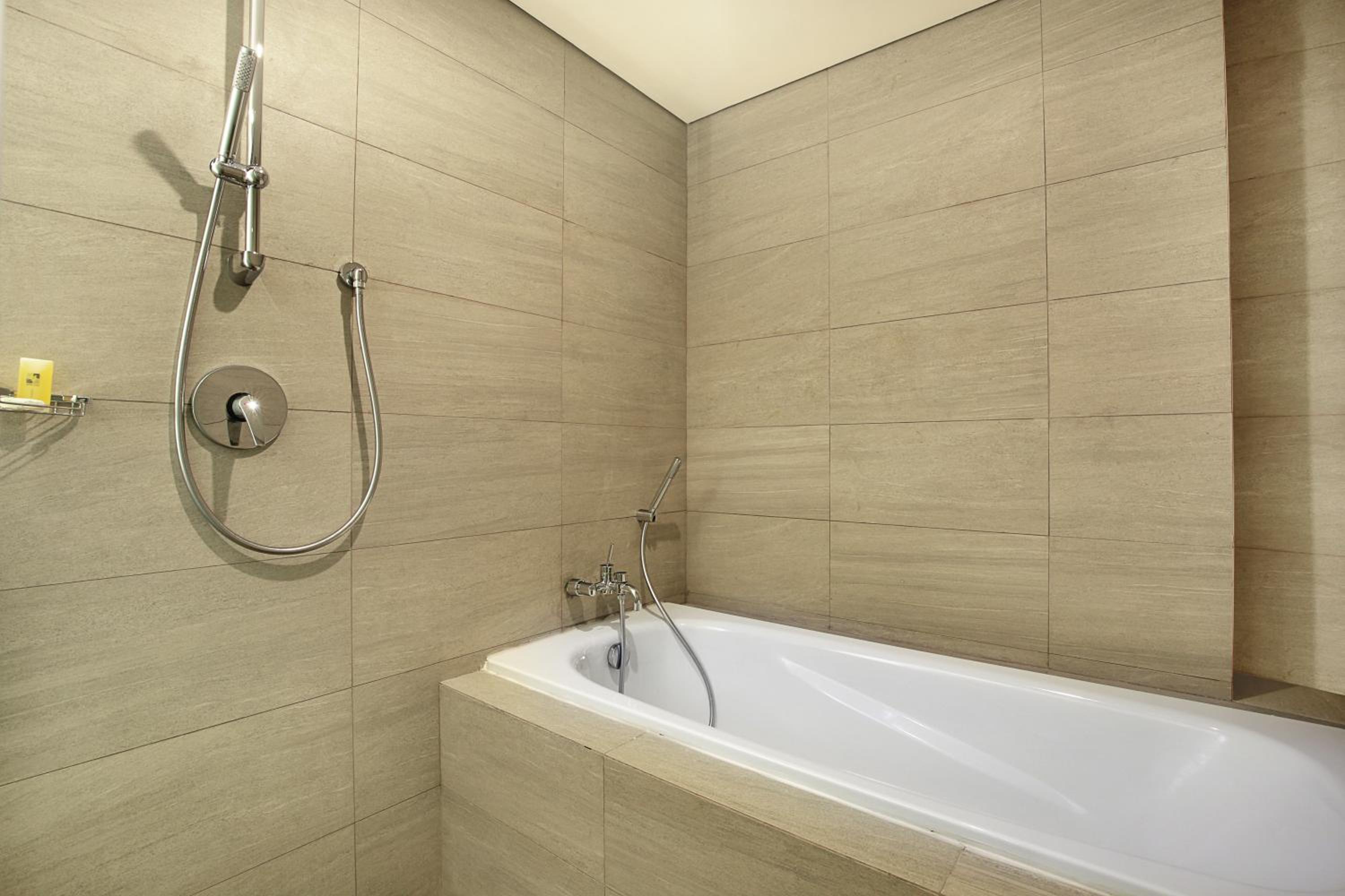 Business Suite photo 3