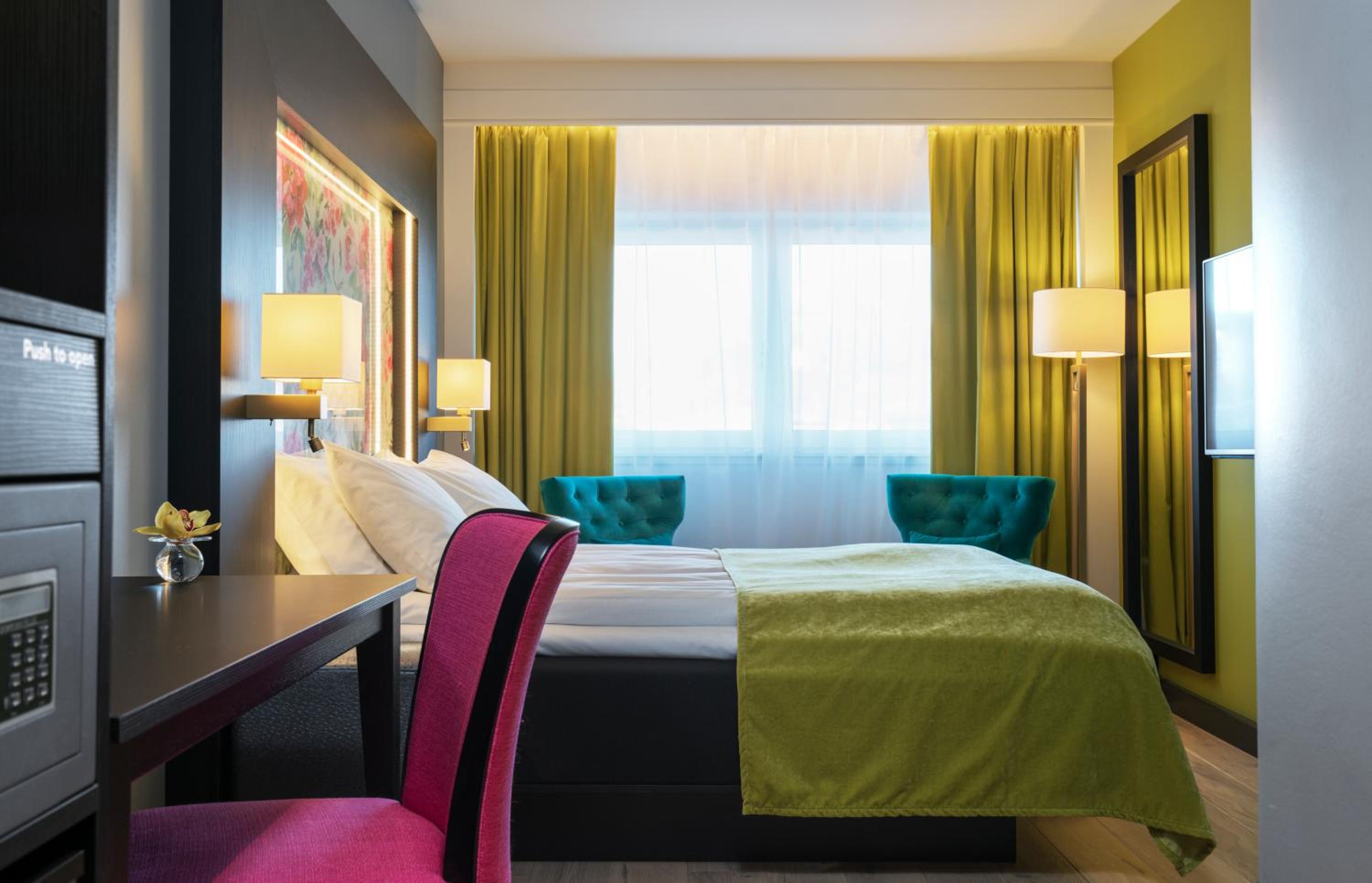 Standard Double Room - Photo 5