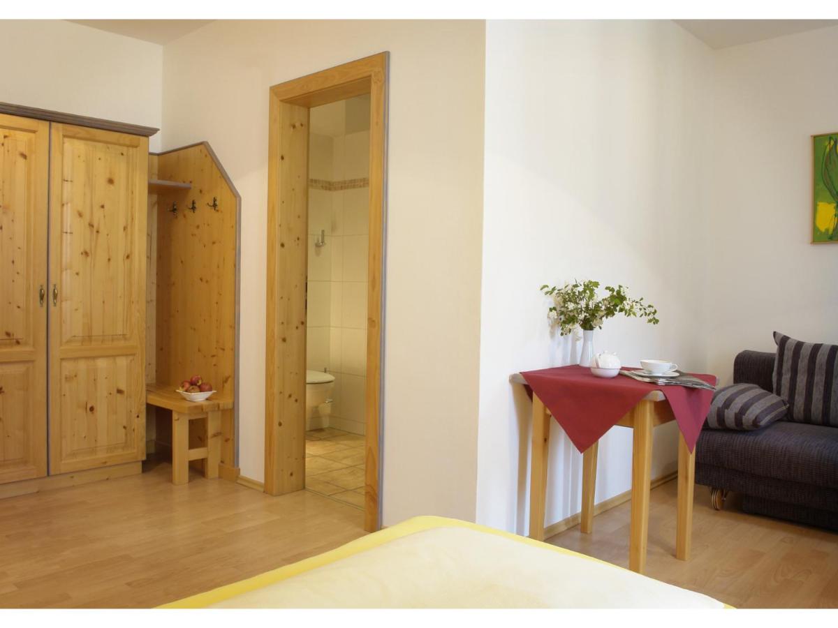 Double or Twin Room photo 2