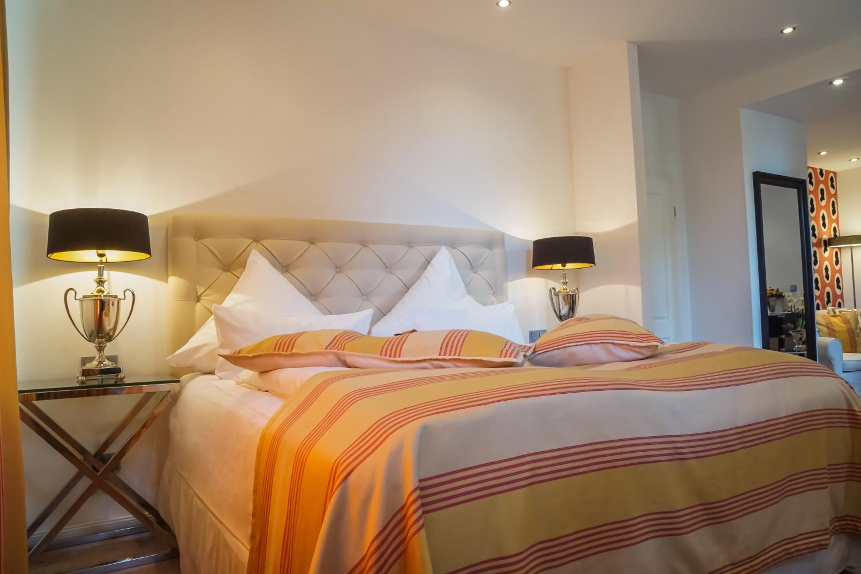 Suite - Photo 6