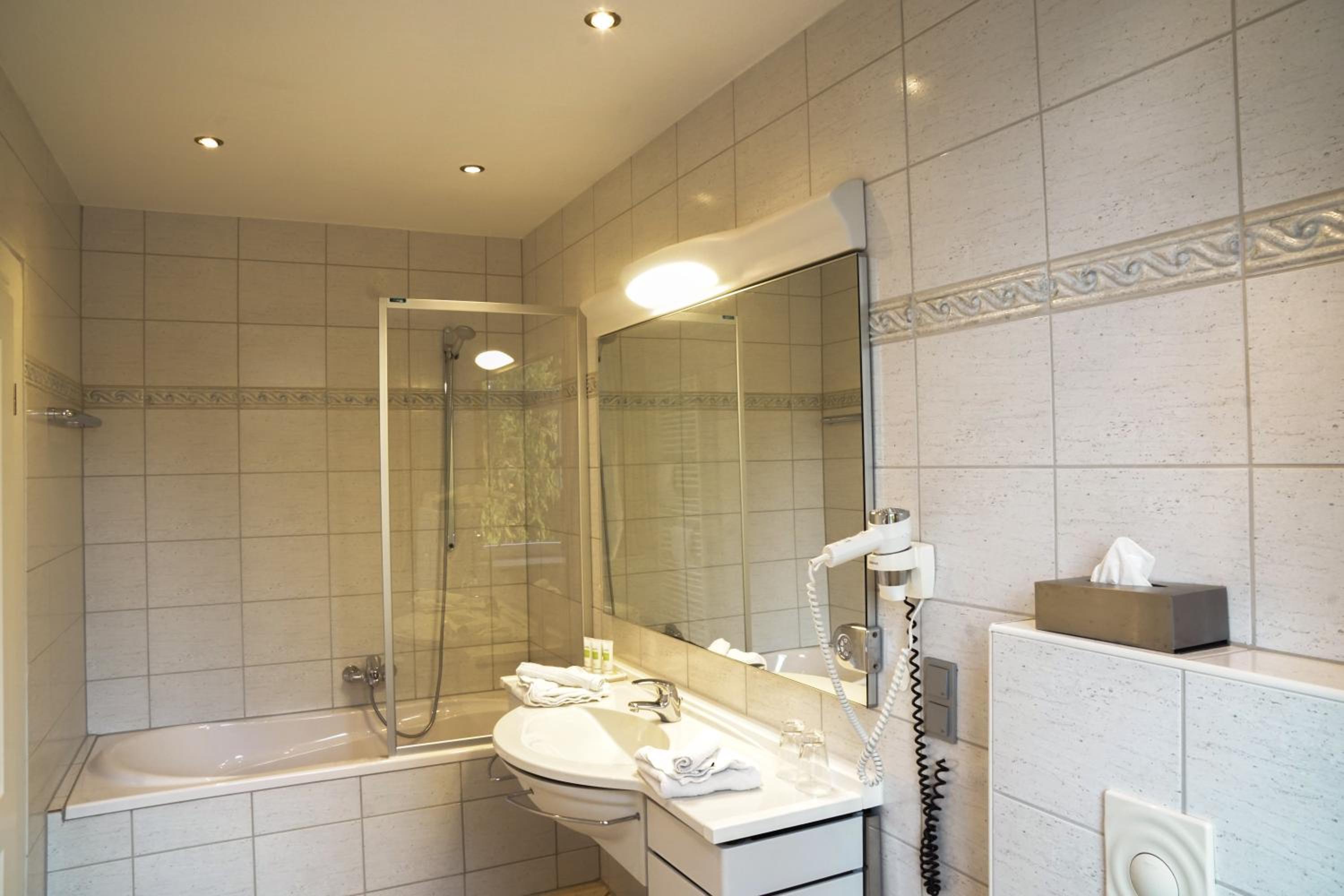 Suite - Photo 2