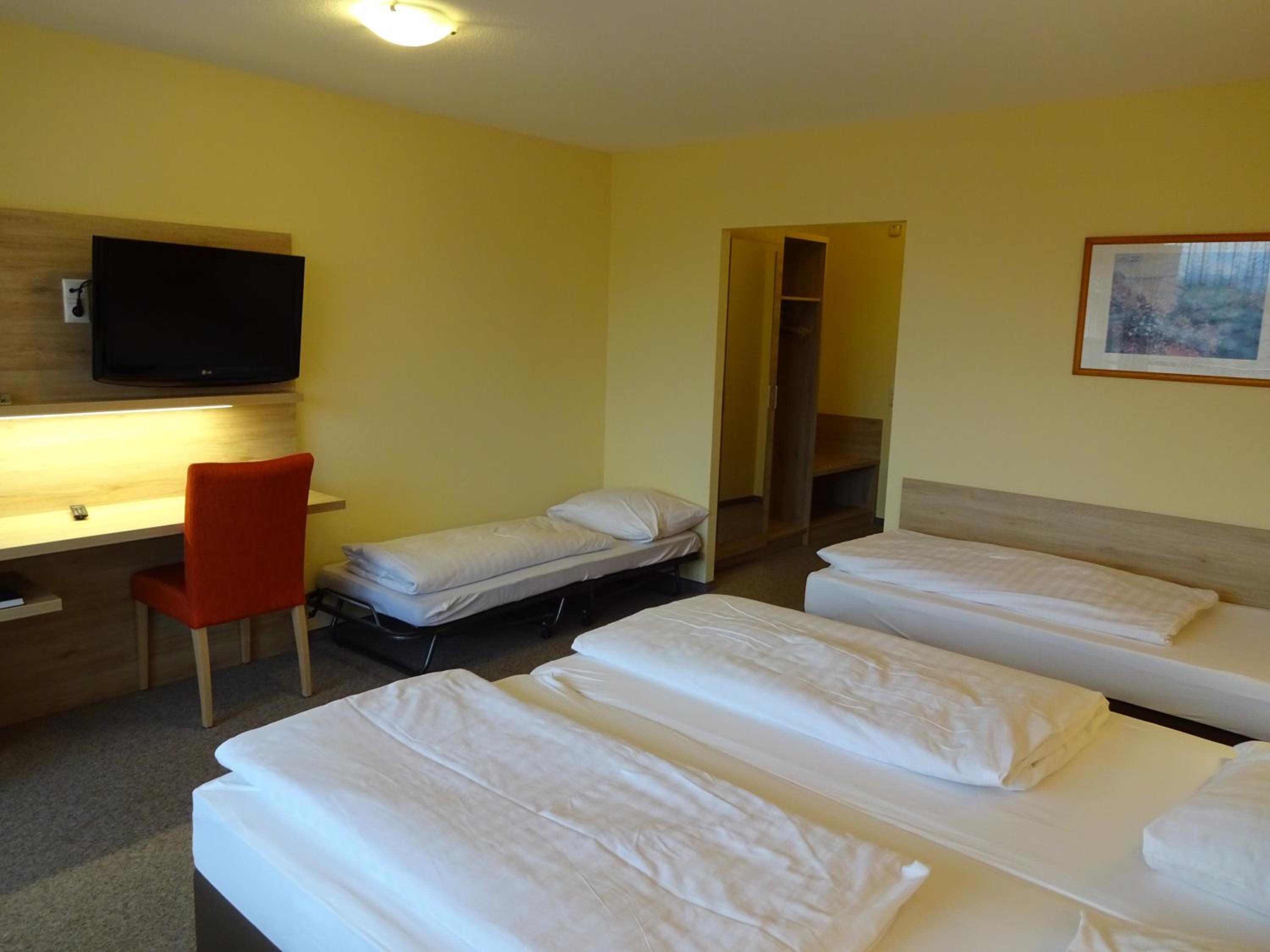 Quadruple Room photo 3