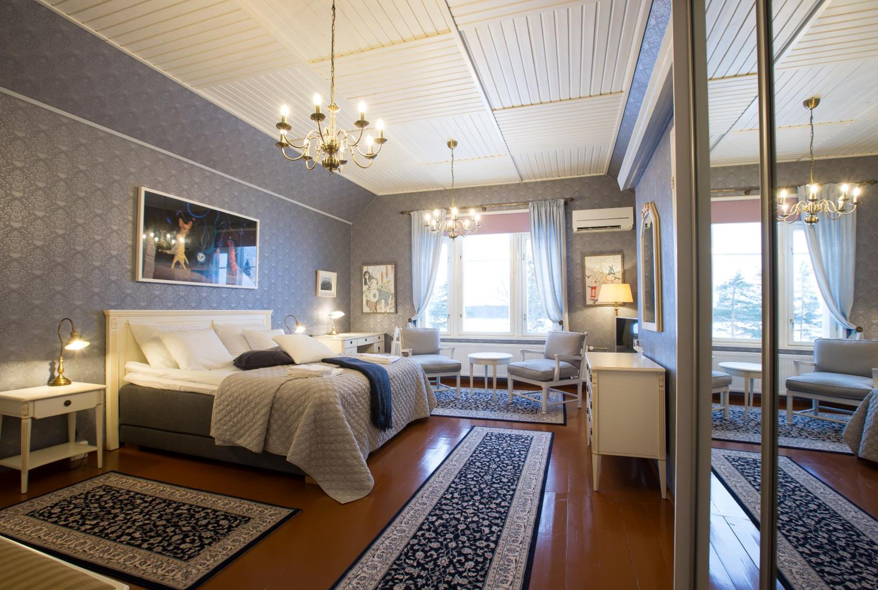 Suite with Lake View - Annex photo 1