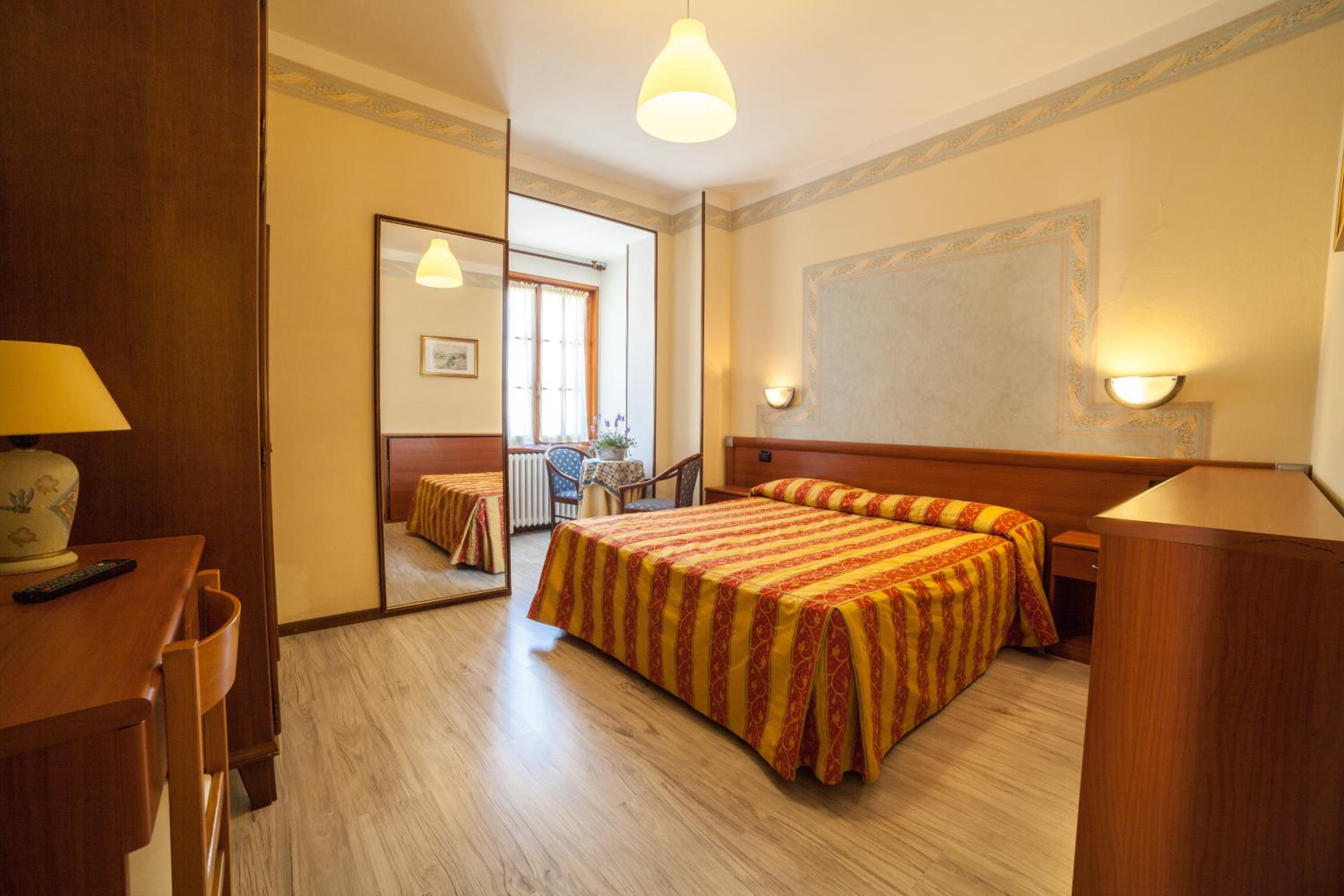 Classic Quadruple Room photo 3