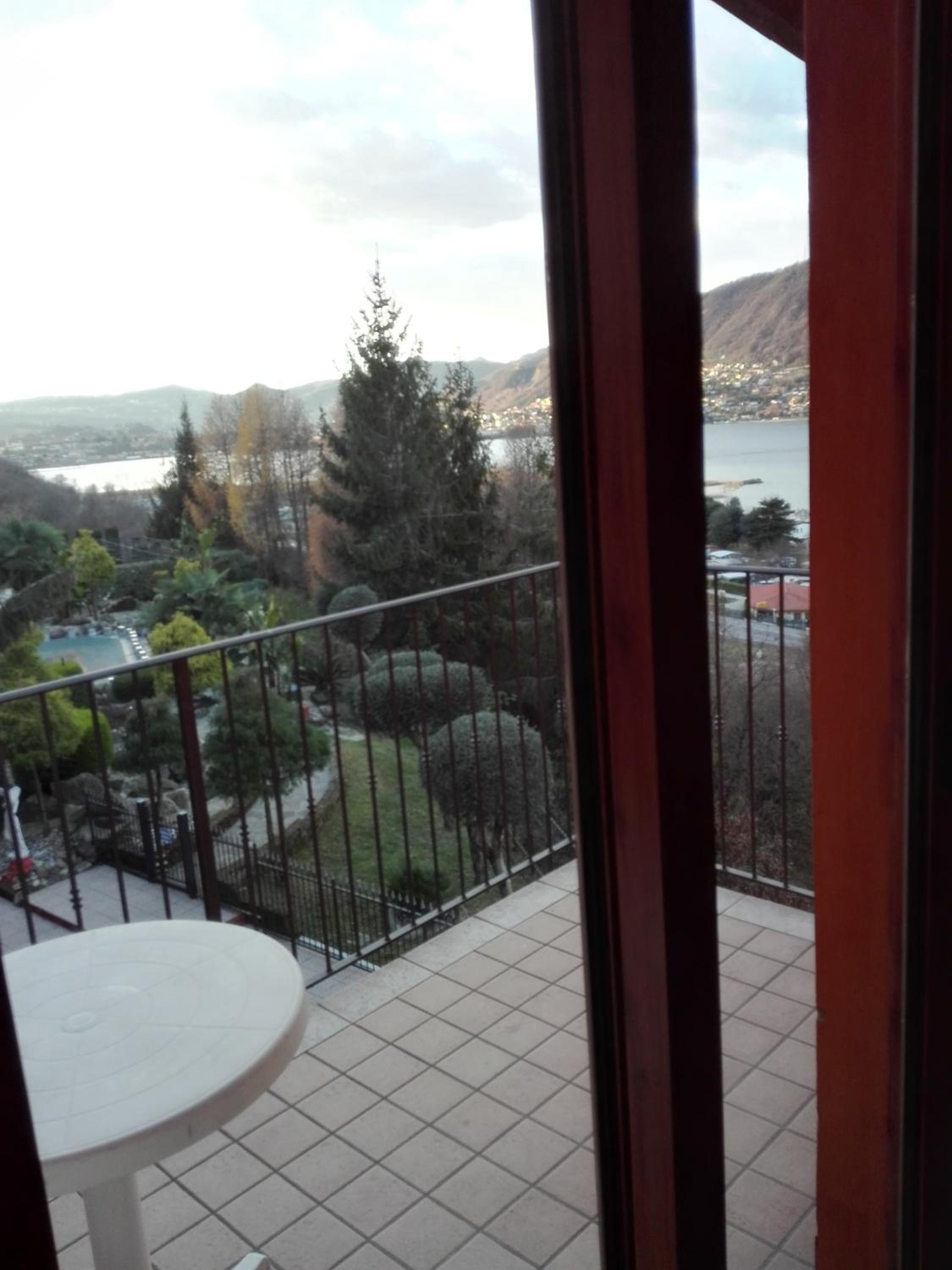 Double Room with Lake View - Photo 15